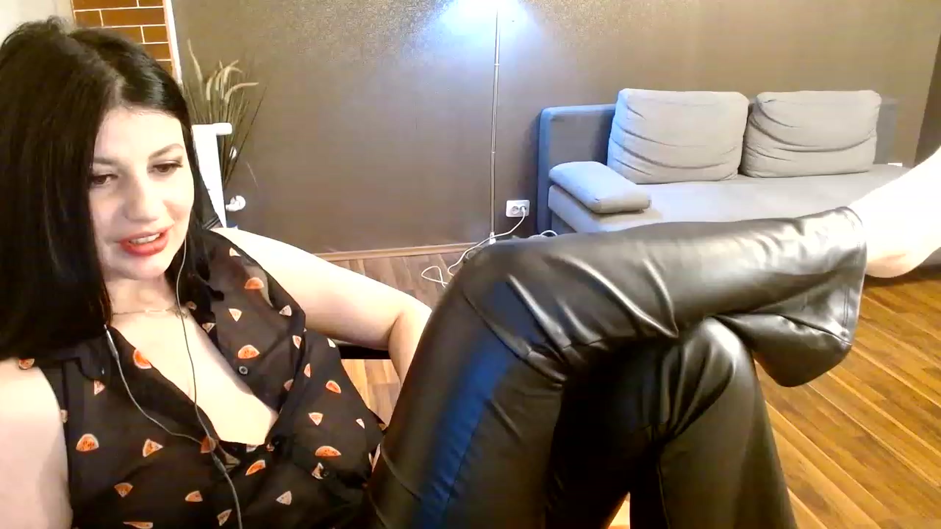 Gallery image thumbnail from Poison_Rose_'s myfreecams stream on, 01/22/2023, 22:11 image 5 of 20