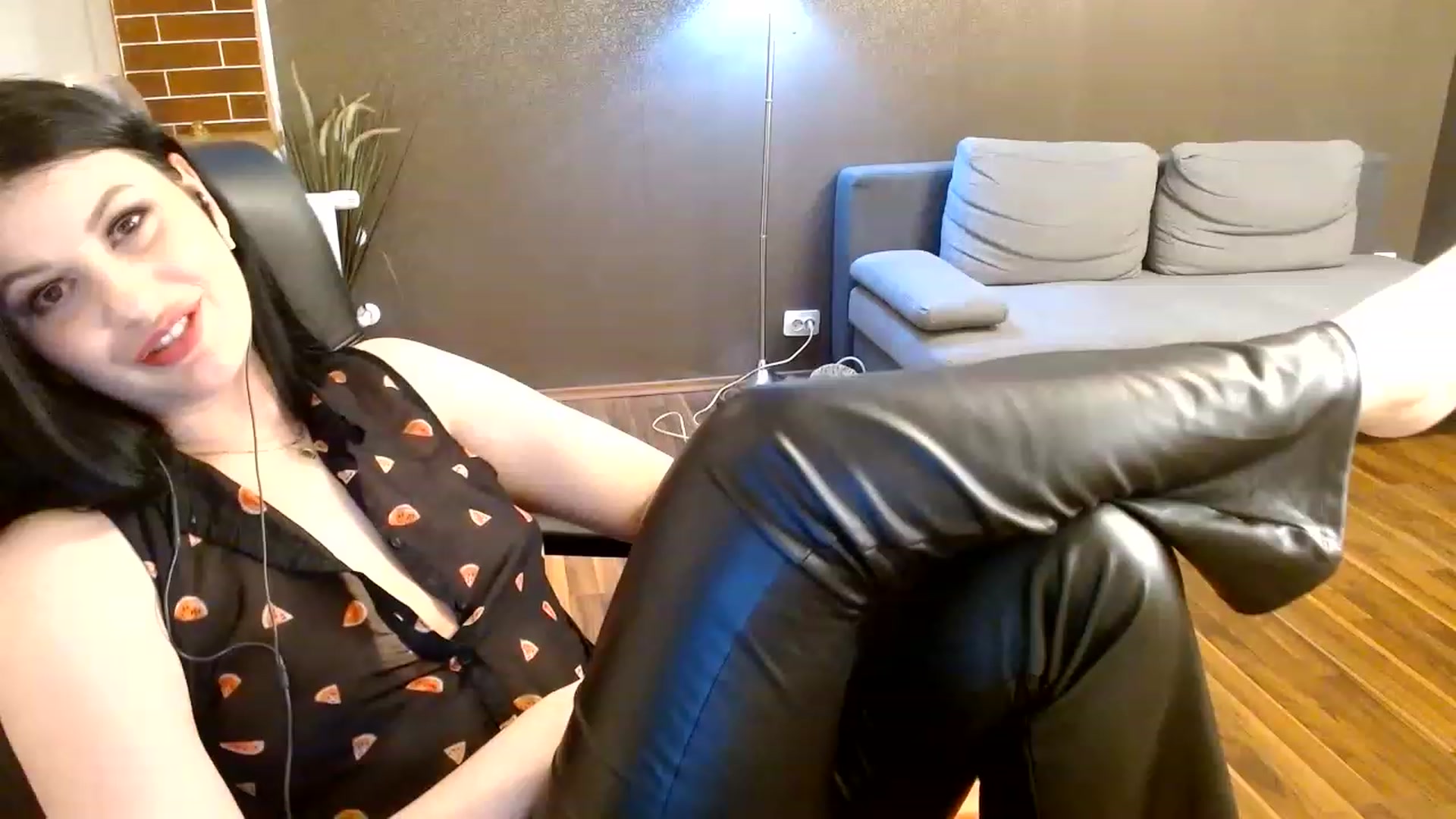 Gallery image thumbnail from Poison_Rose_'s myfreecams stream on, 01/22/2023, 22:11 image 4 of 20