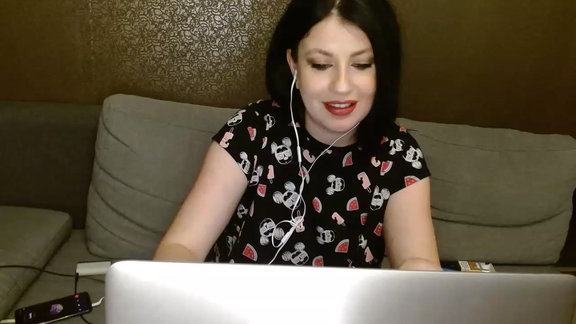Gallery image thumbnail from Poison_Rose_'s myfreecams stream on, 02/04/2023, 21:01 image 2 of 20