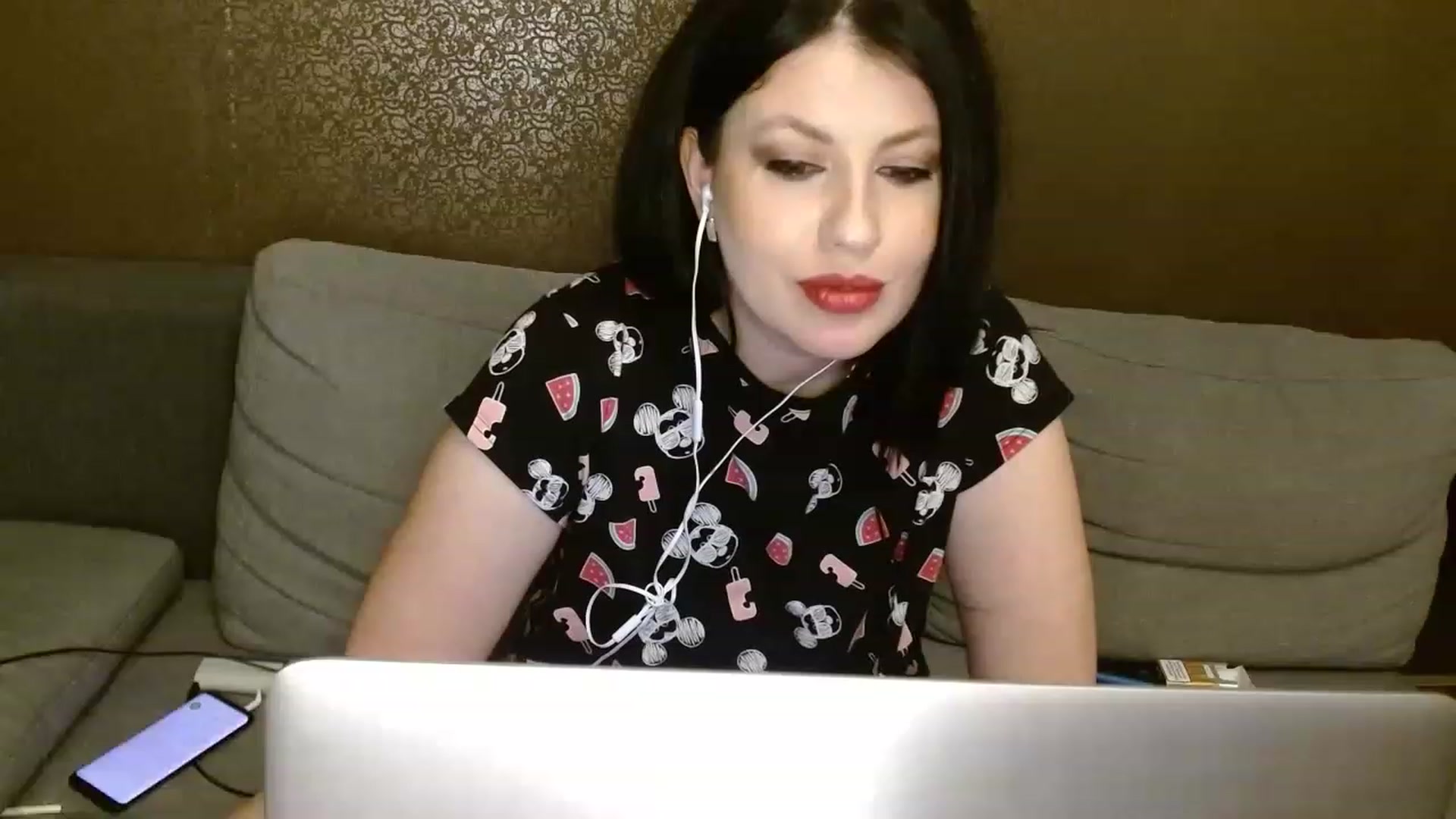 Gallery image thumbnail from Poison_Rose_'s myfreecams stream on, 02/04/2023, 21:01 image 3 of 20