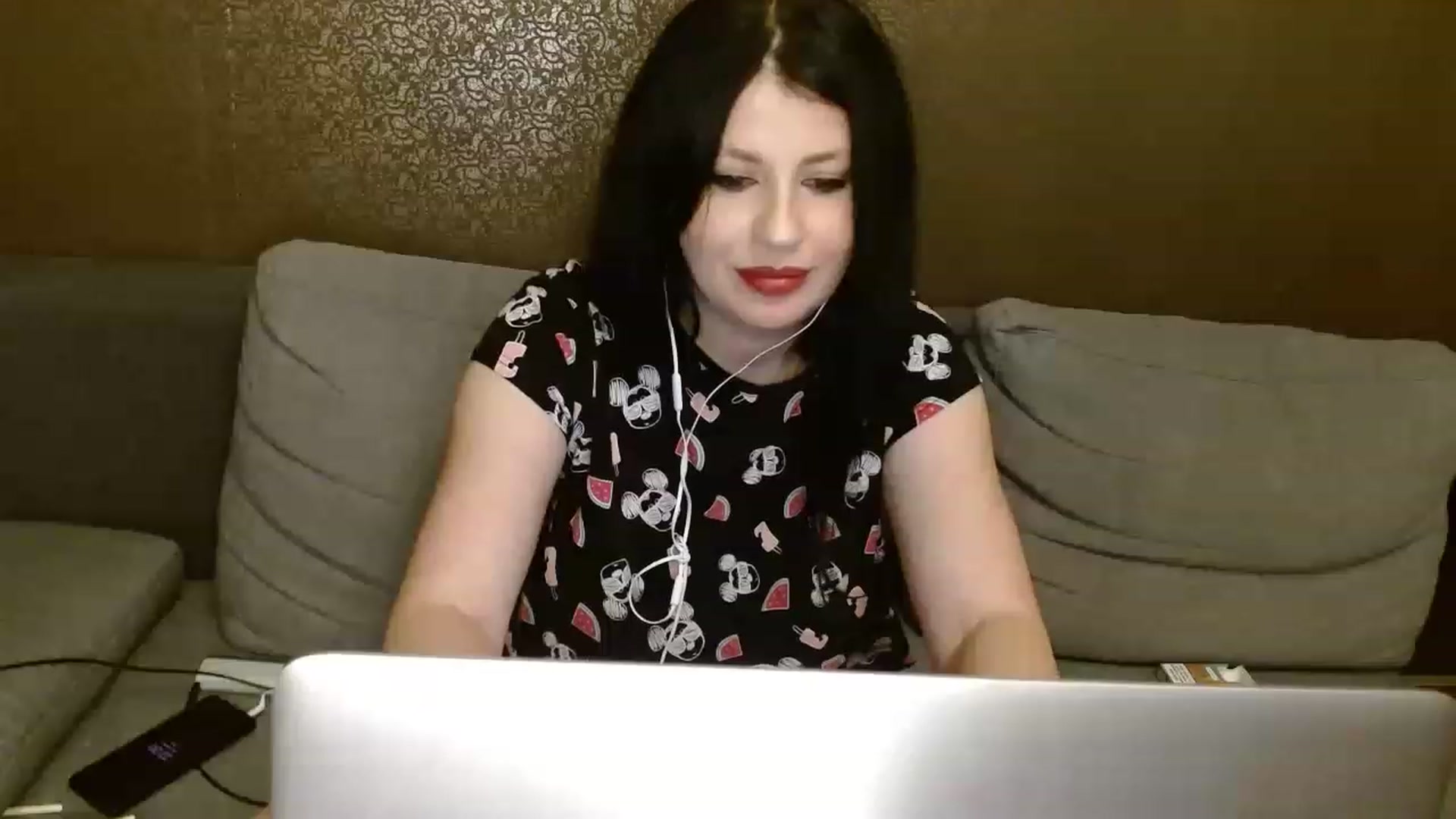 Gallery image thumbnail from Poison_Rose_'s myfreecams stream on, 02/04/2023, 21:01 image 7 of 20