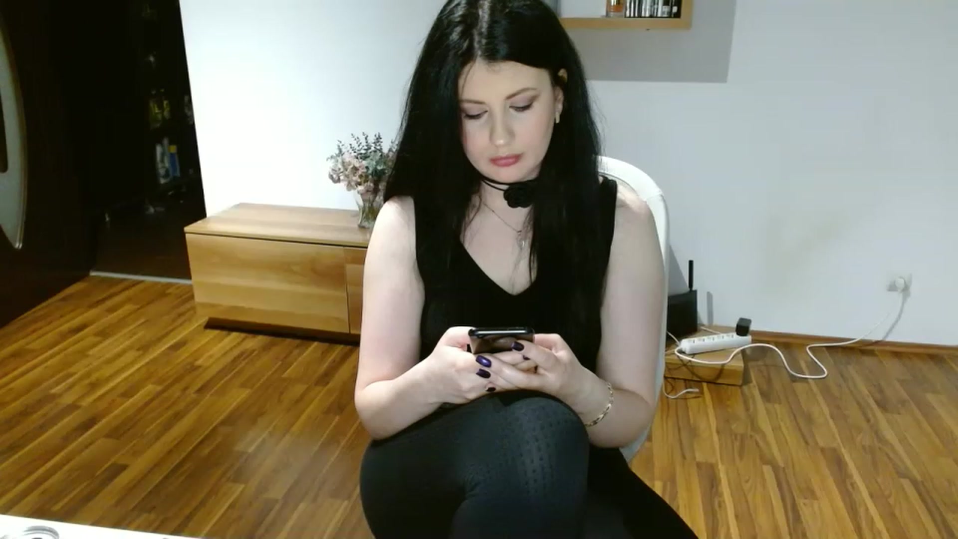 Gallery image thumbnail from Poison_Rose_'s myfreecams stream on, 05/01/2023, 18:50 image 14 of 20