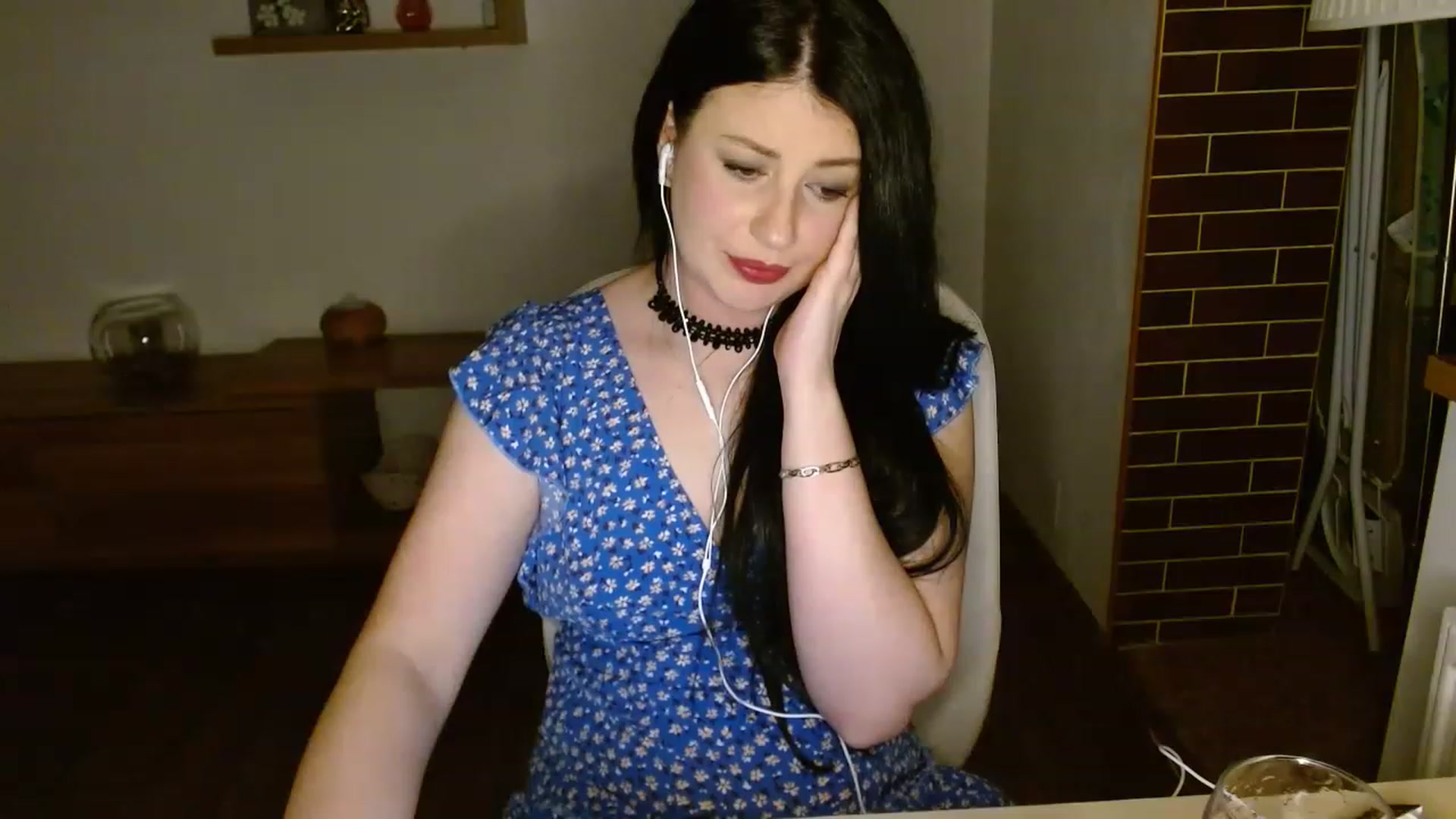 Gallery image thumbnail from Poison_Rose_'s myfreecams stream on, 05/06/2023, 19:33 image 10 of 20