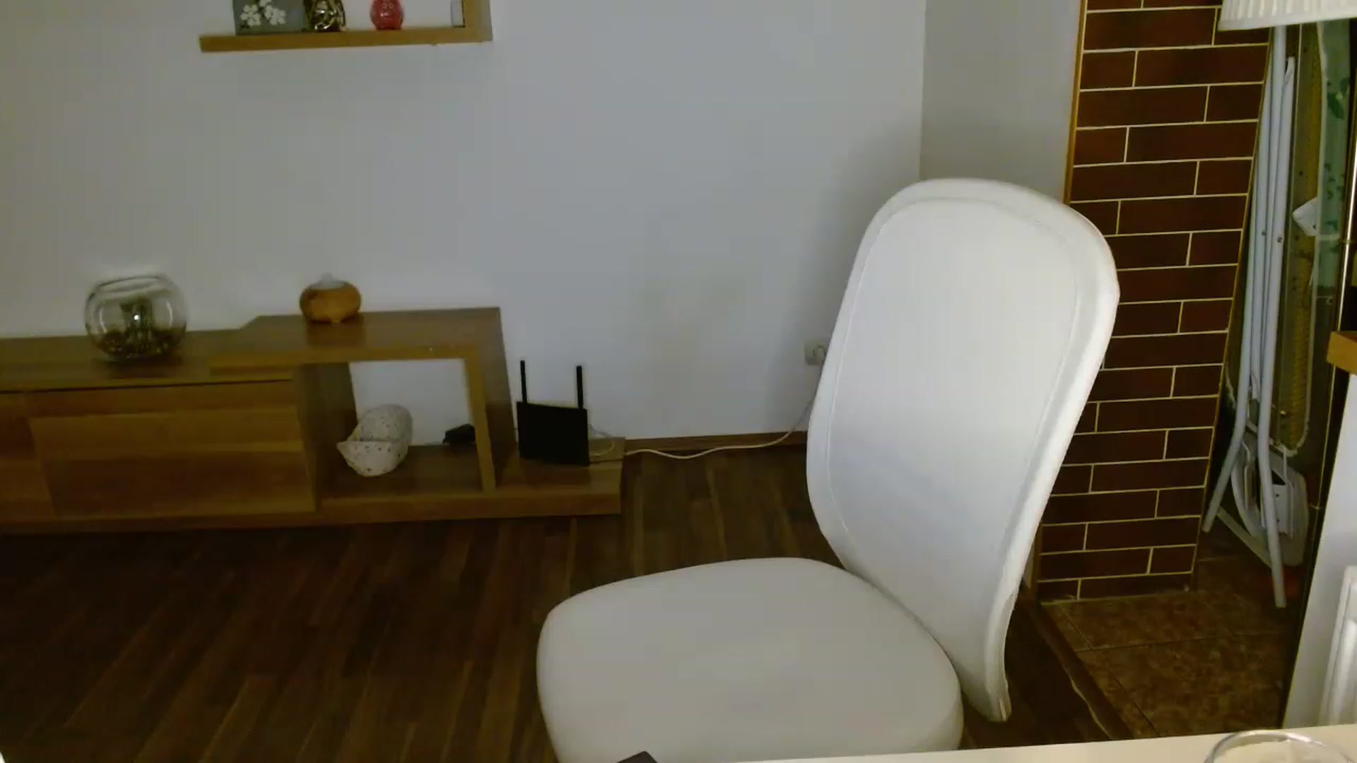 Gallery image thumbnail from Poison_Rose_'s myfreecams stream on, 05/06/2023, 19:33 image 16 of 20