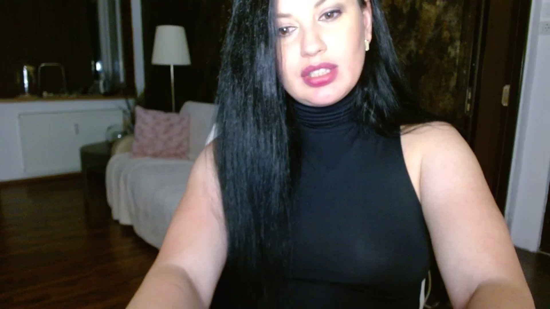 Gallery image thumbnail from Poison_Rose_'s myfreecams stream on, 07/09/2023, 23:05 image 16 of 20