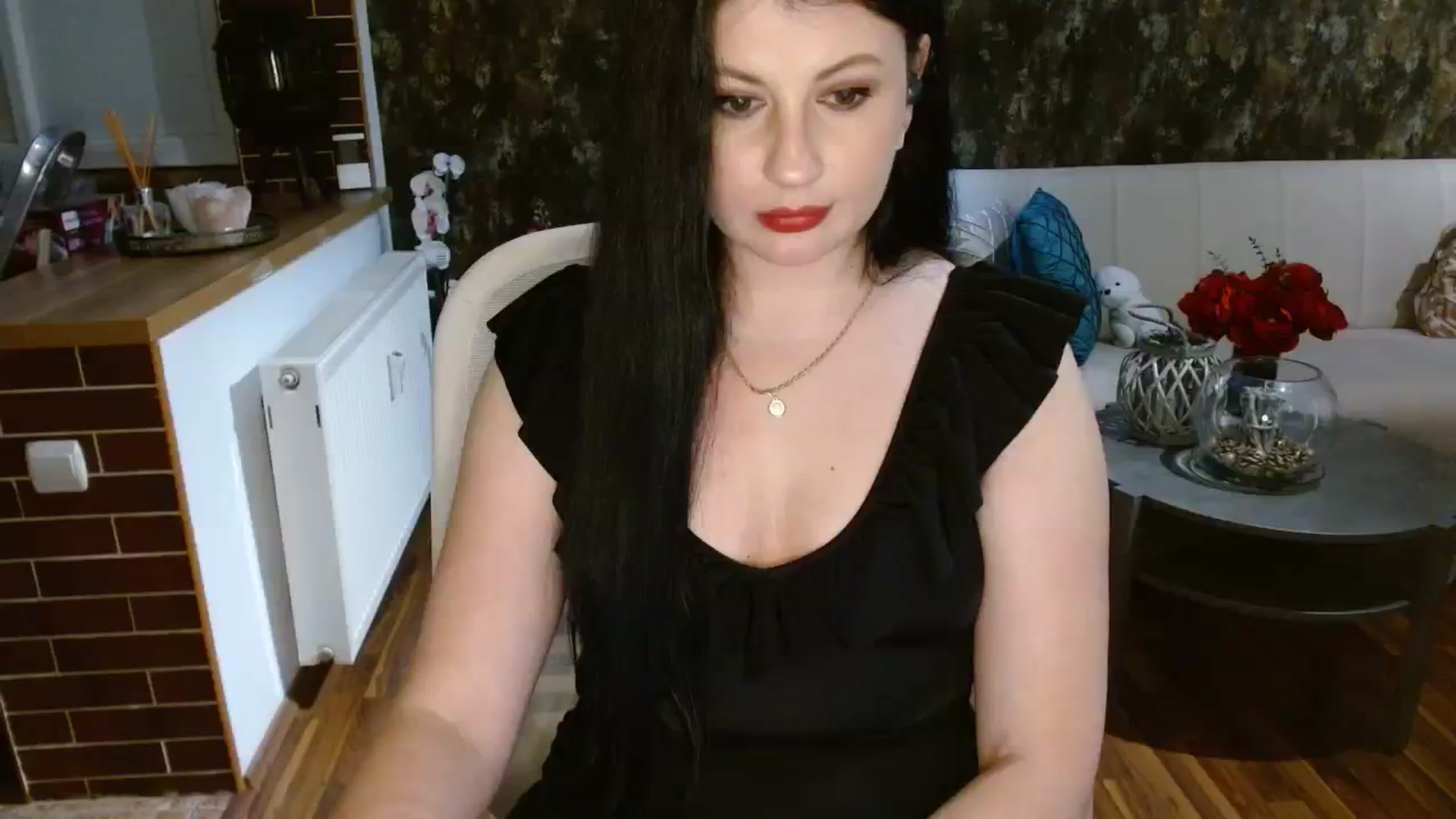 Gallery image thumbnail from Poison_Rose_'s myfreecams stream on, 08/11/2023, 19:27 image 17 of 20
