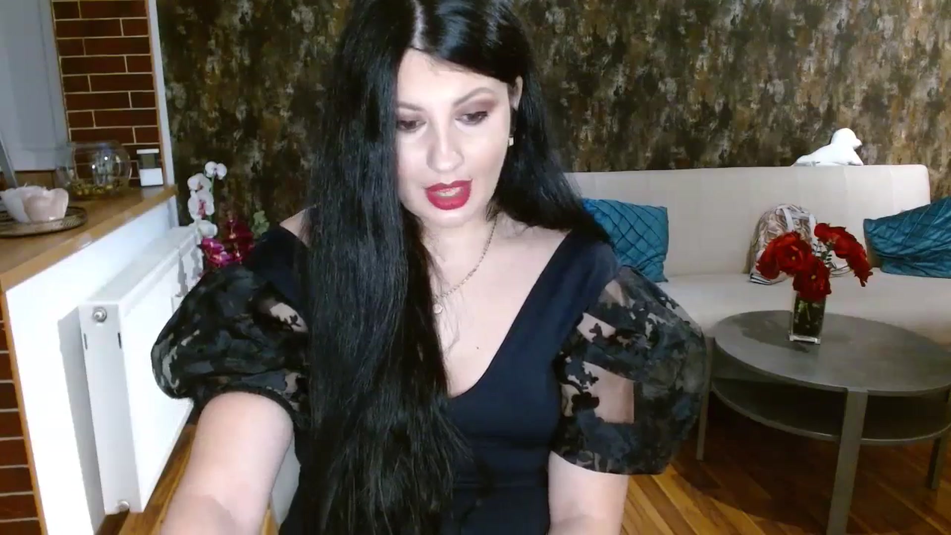 Gallery image thumbnail from Poison_Rose_'s myfreecams stream on, 10/06/2023, 18:45 image 2 of 20