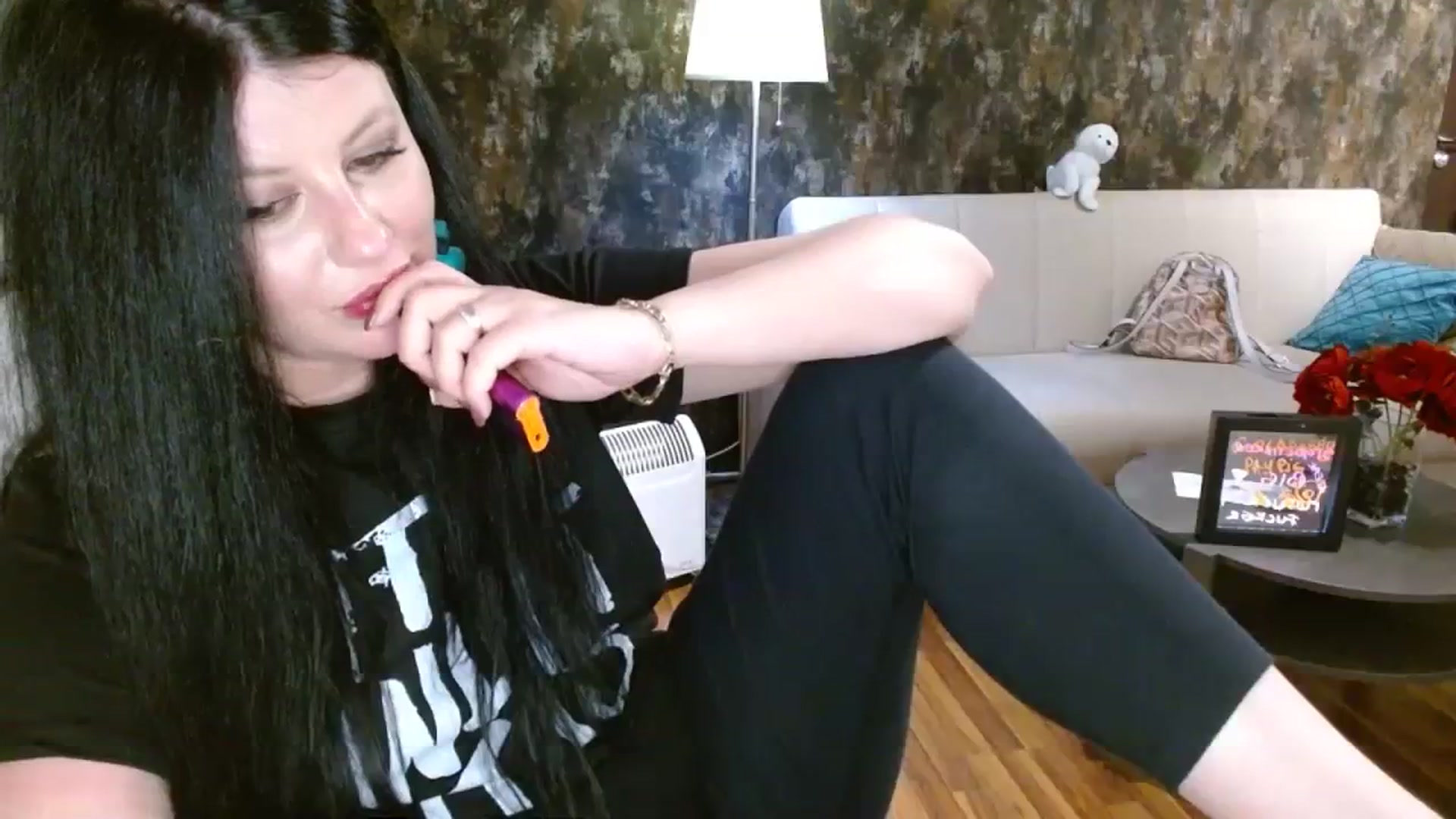 Gallery image thumbnail from Poison_Rose_'s myfreecams stream on, 11/17/2023, 21:51 image 19 of 20