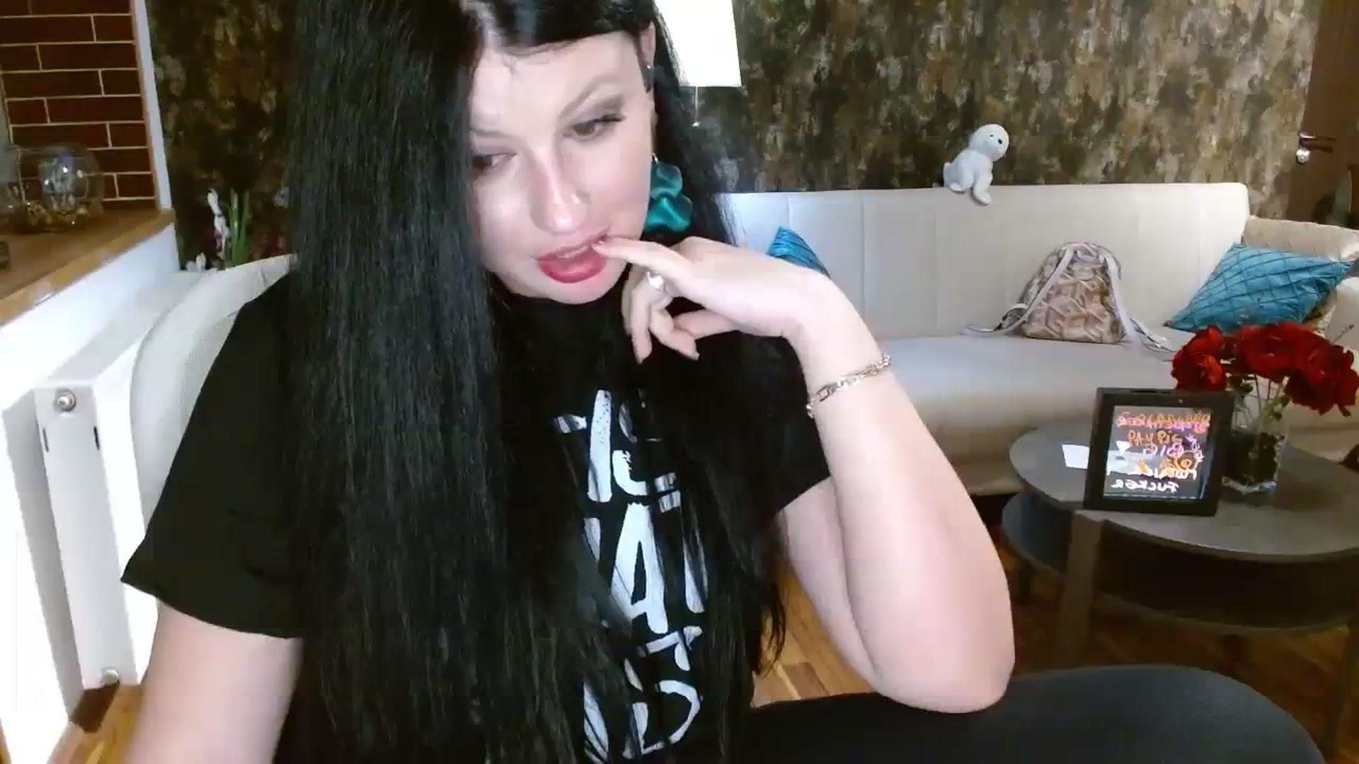 Gallery image thumbnail from Poison_Rose_'s myfreecams stream on, 11/17/2023, 21:51 image 15 of 20