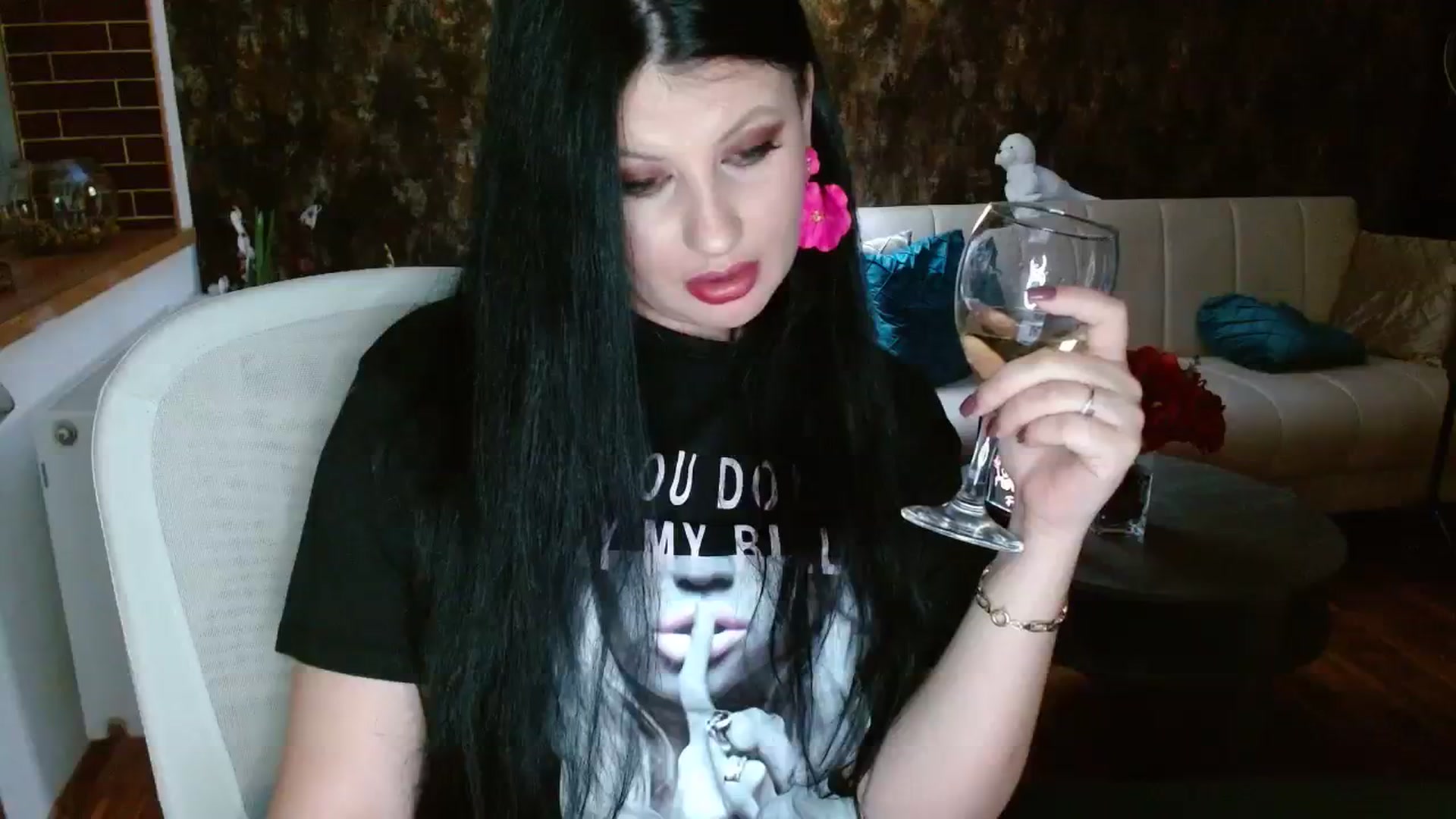 Gallery image thumbnail from Poison_Rose_'s myfreecams stream on, 11/19/2023, 18:47 image 9 of 20
