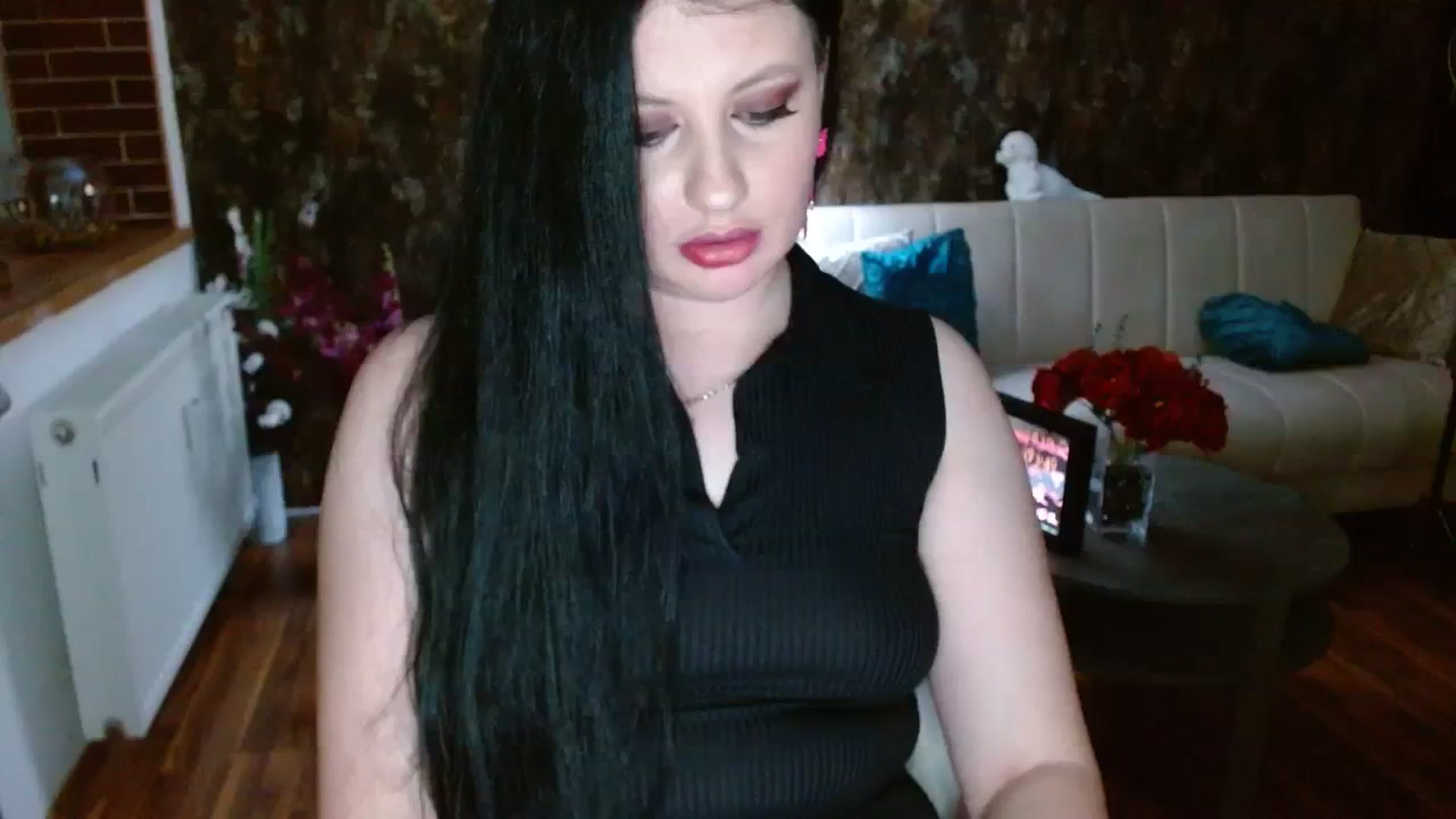 Gallery image thumbnail from Poison_Rose_'s myfreecams stream on, 11/19/2023, 19:11 image 9 of 20