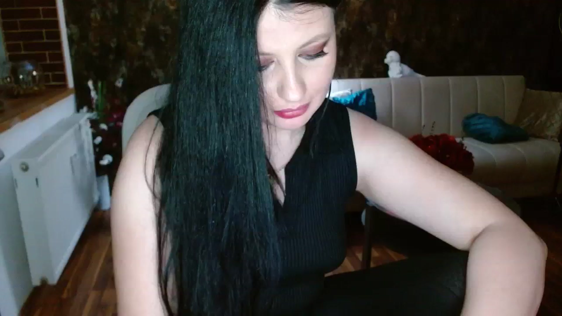 Gallery image thumbnail from Poison_Rose_'s myfreecams stream on, 11/19/2023, 19:51 image 2 of 20