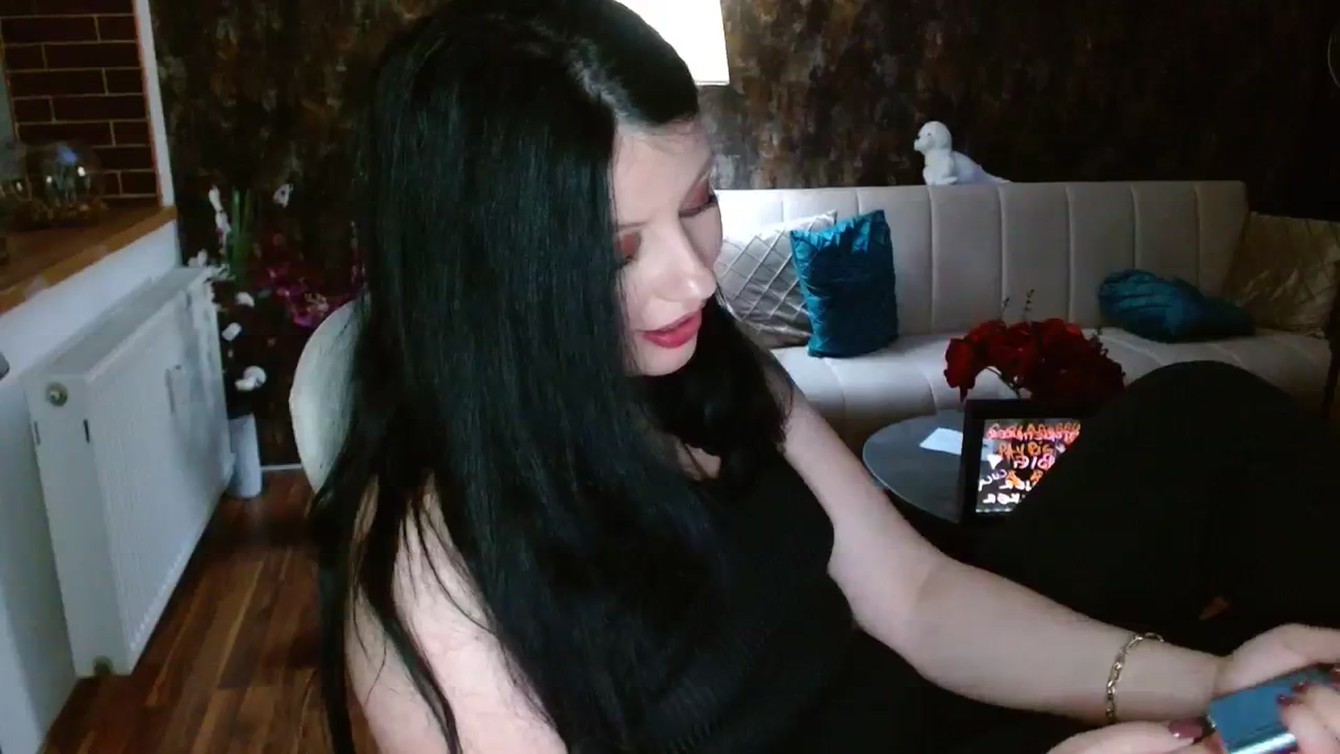 Gallery image thumbnail from Poison_Rose_'s myfreecams stream on, 11/19/2023, 21:43 image 6 of 20