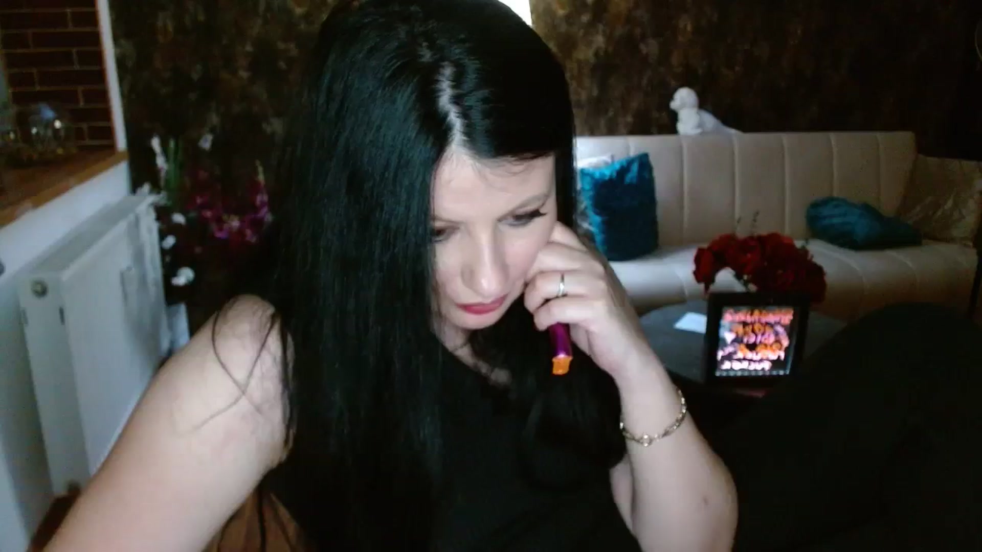 Gallery image thumbnail from Poison_Rose_'s myfreecams stream on, 11/19/2023, 21:43 image 11 of 20