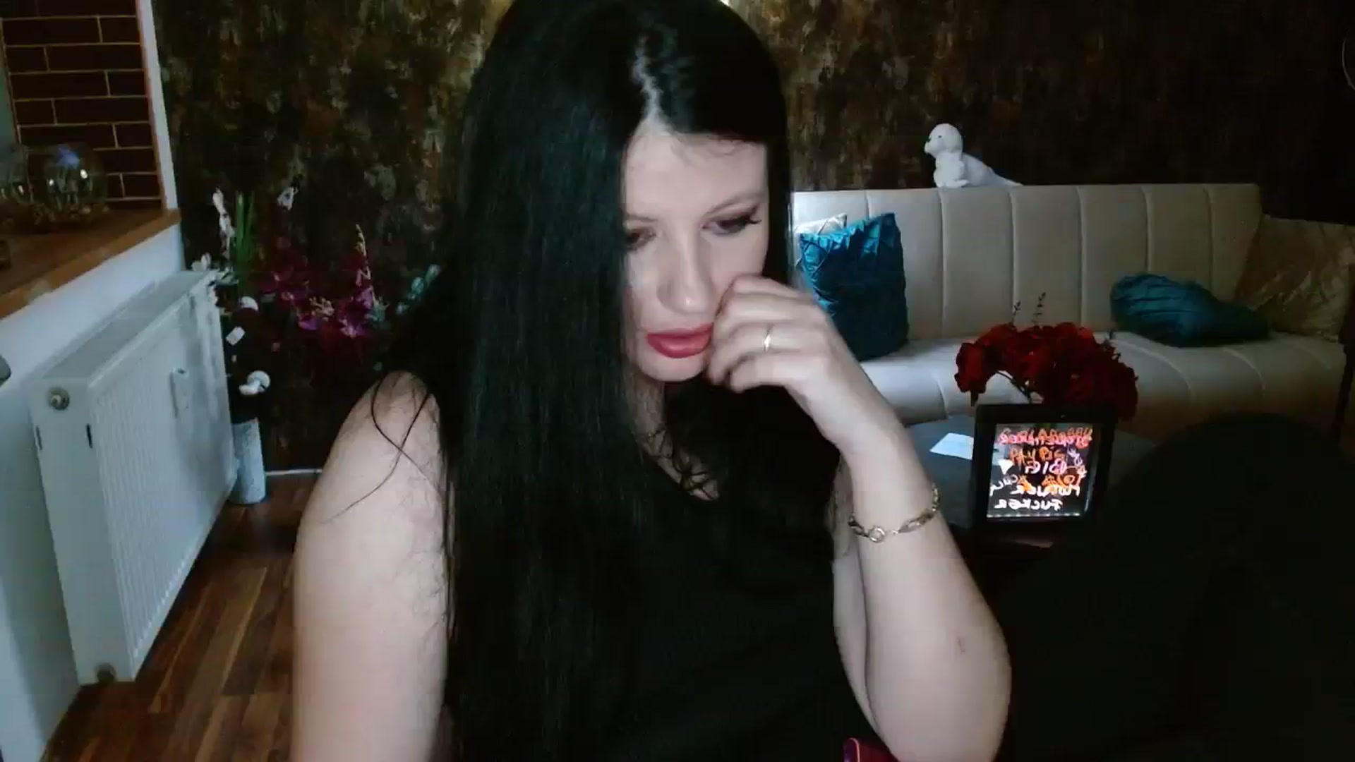 Gallery image thumbnail from Poison_Rose_'s myfreecams stream on, 11/19/2023, 21:43 image 9 of 20