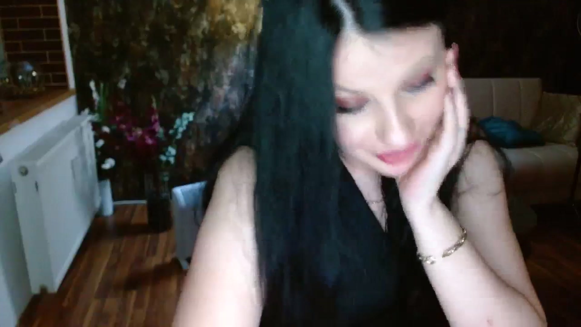 Gallery image thumbnail from Poison_Rose_'s myfreecams stream on, 11/19/2023, 21:43 image 14 of 20