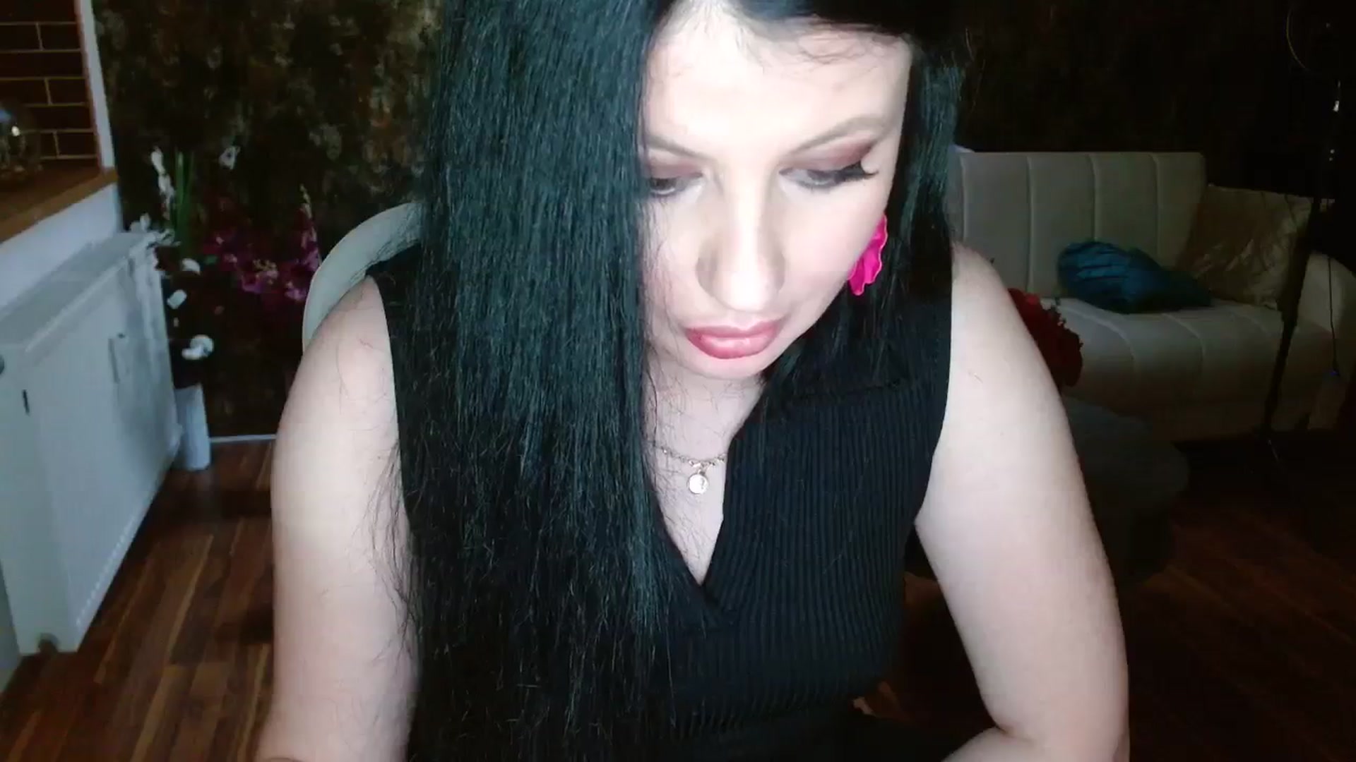 Gallery image thumbnail from Poison_Rose_'s myfreecams stream on, 11/19/2023, 23:34 image 19 of 20