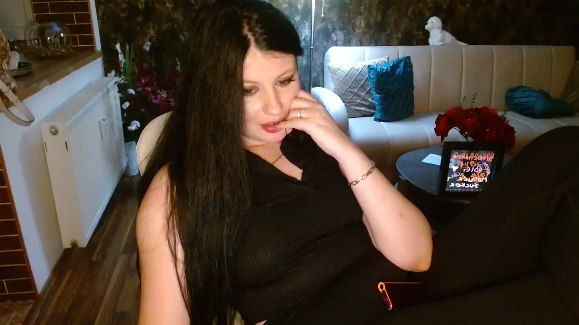 Gallery image thumbnail from Poison_Rose_'s myfreecams stream on, 11/20/2023, 24:35 image 17 of 20