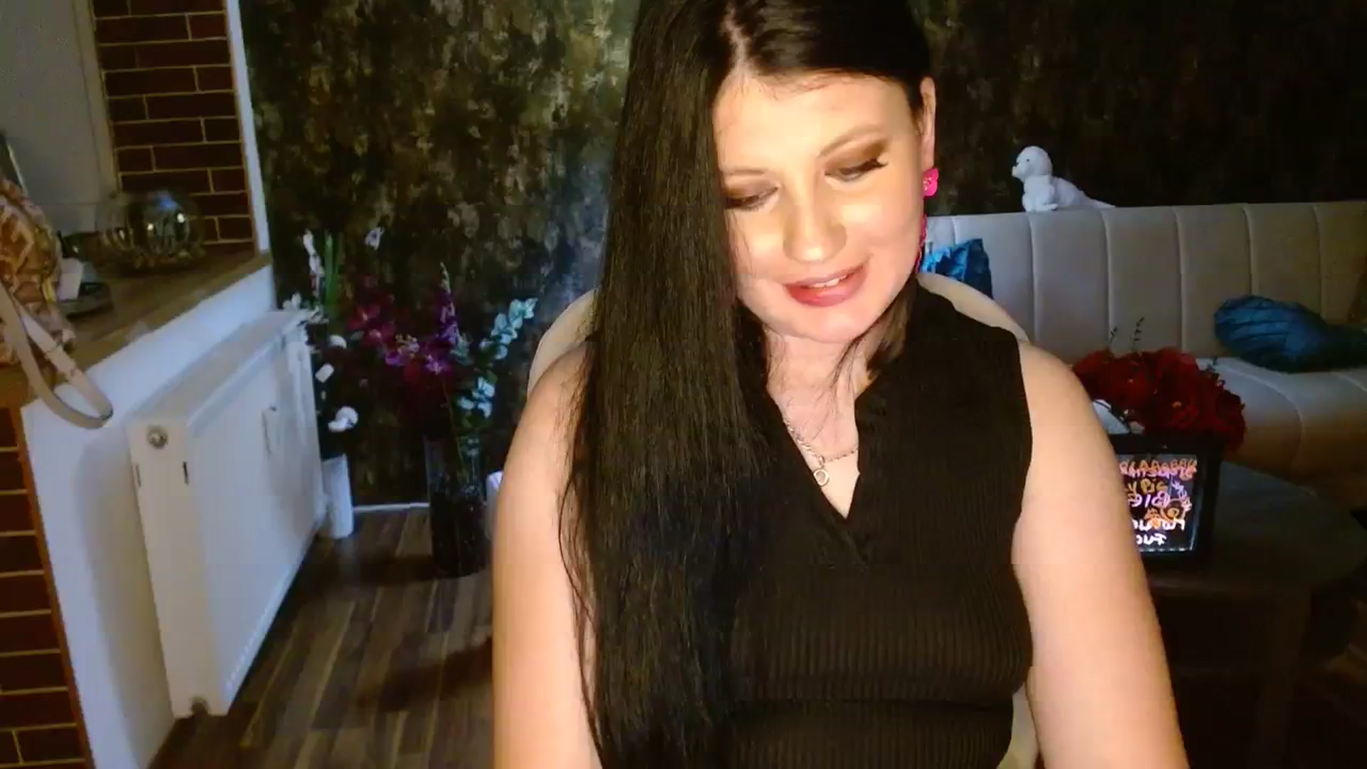 Gallery image thumbnail from Poison_Rose_'s myfreecams stream on, 11/20/2023, 24:35 image 2 of 20