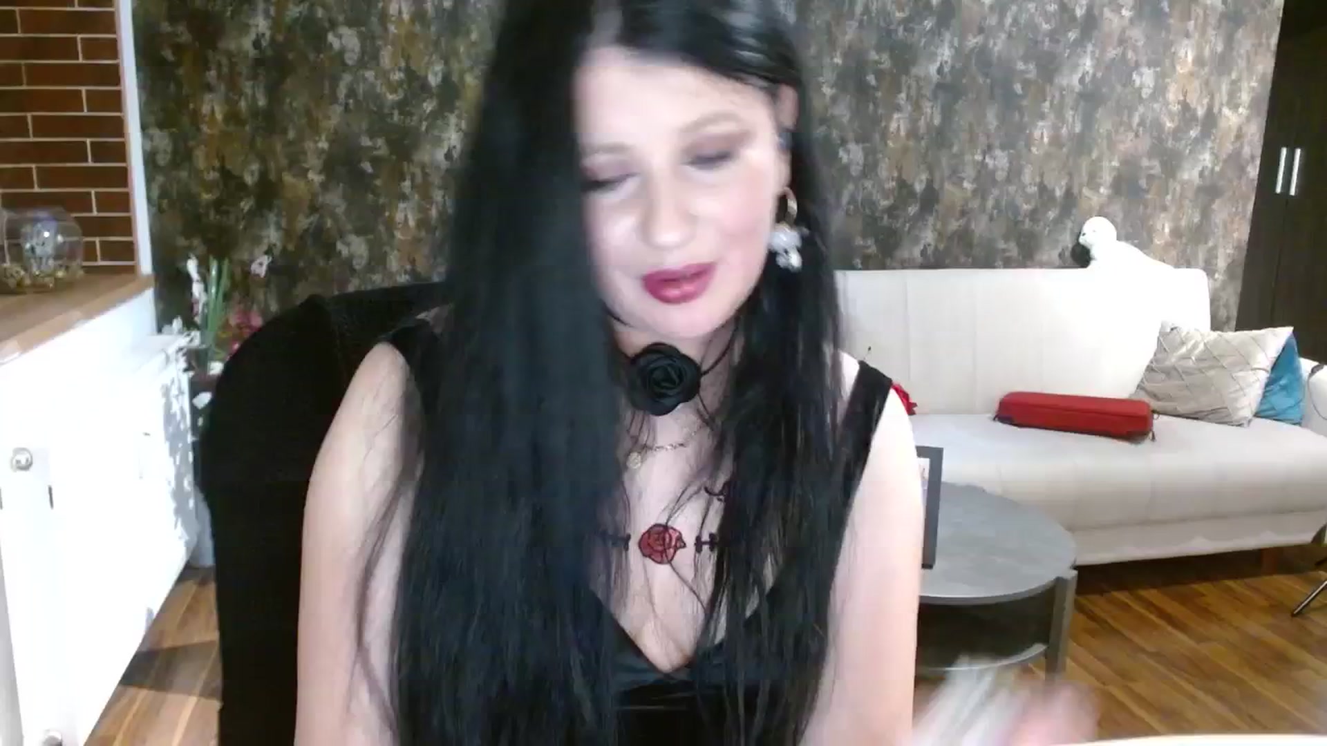 Gallery image thumbnail from Poison_Rose_'s myfreecams stream on, 12/02/2023, 16:36 image 19 of 20