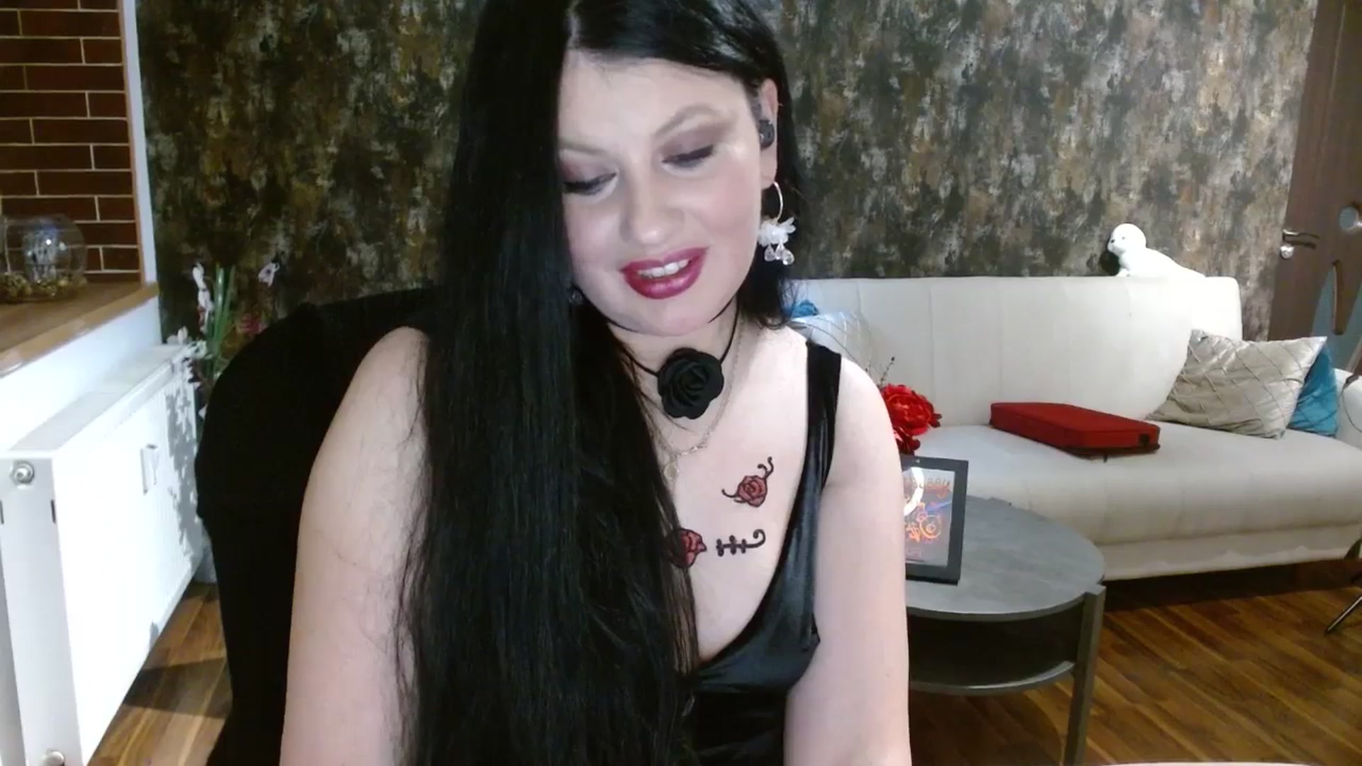 Gallery image thumbnail from Poison_Rose_'s myfreecams stream on, 12/02/2023, 16:36 image 3 of 20