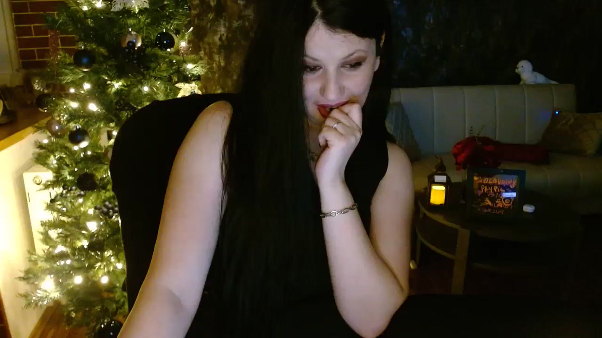 Gallery image thumbnail from Poison_Rose_'s myfreecams stream on, 12/03/2023, 21:12 image 11 of 20