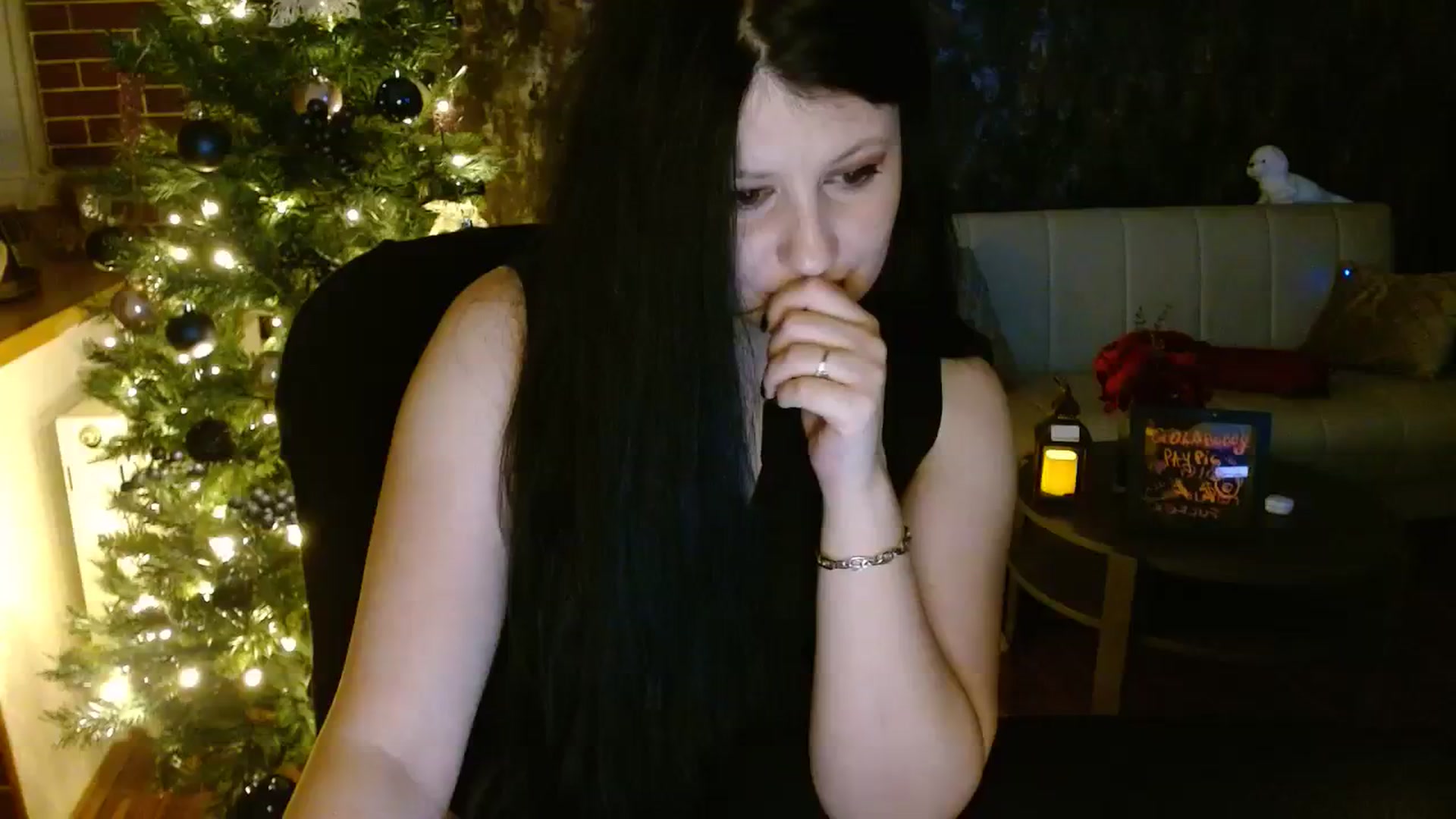 Gallery image thumbnail from Poison_Rose_'s myfreecams stream on, 12/03/2023, 21:12 image 12 of 20