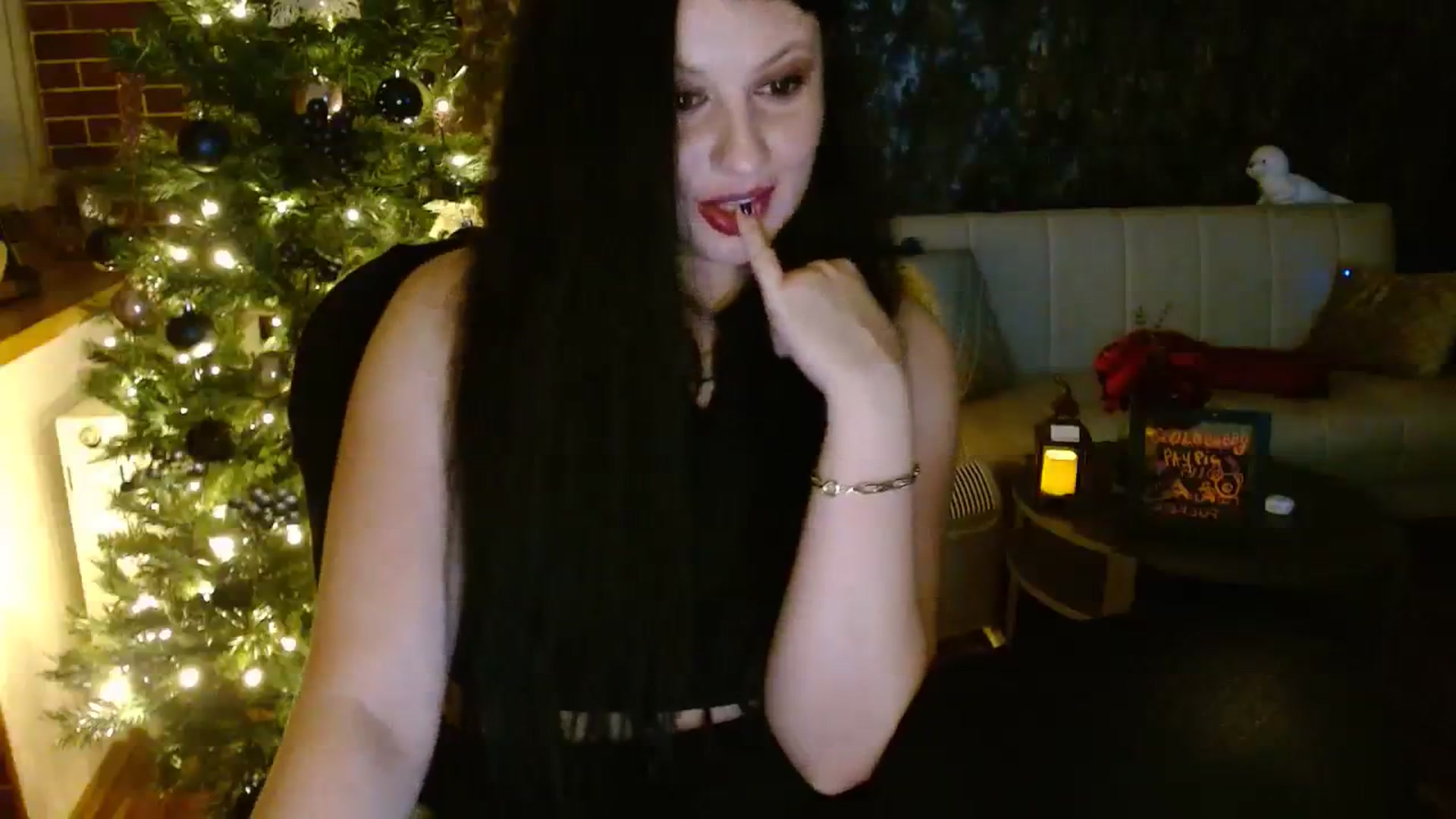 Gallery image thumbnail from Poison_Rose_'s myfreecams stream on, 12/03/2023, 21:12 image 6 of 20
