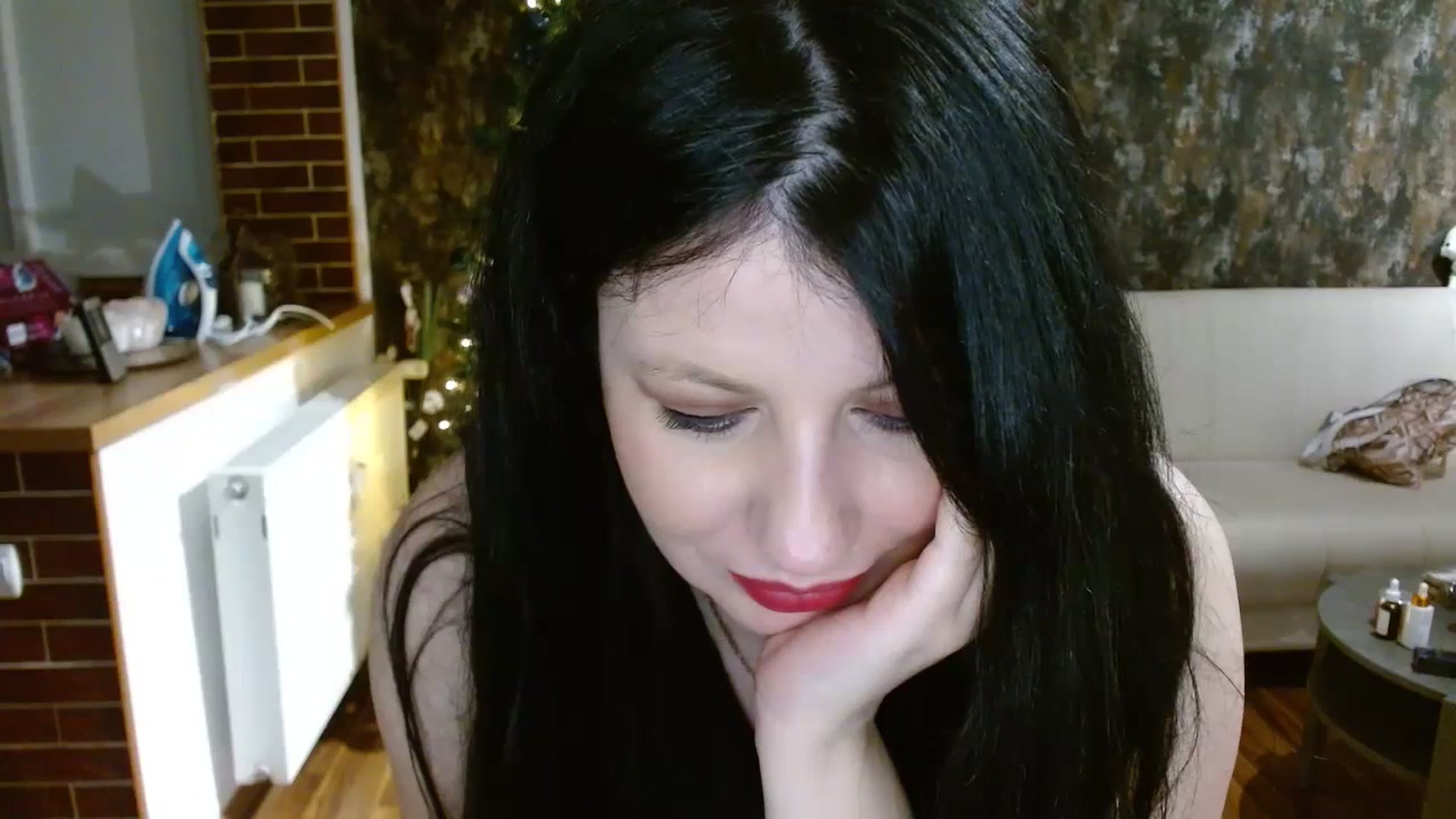 Gallery image thumbnail from Poison_Rose_'s myfreecams stream on, 12/25/2023, 21:10 image 14 of 20