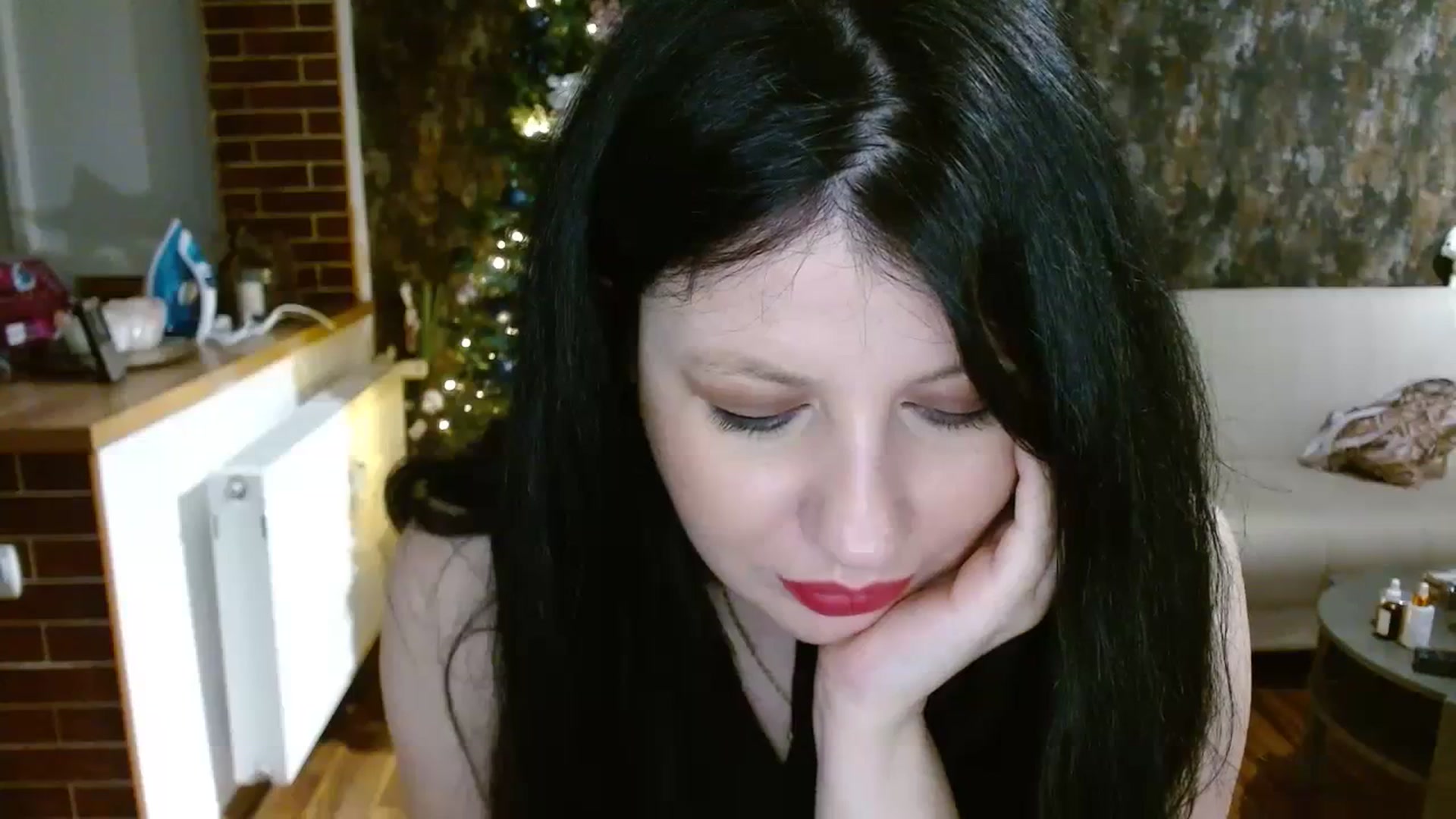 Gallery image thumbnail from Poison_Rose_'s myfreecams stream on, 12/25/2023, 21:10 image 15 of 20