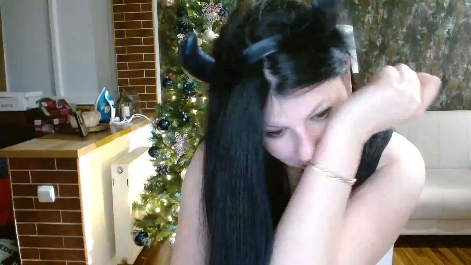 Gallery image thumbnail from Poison_Rose_'s myfreecams stream on, 12/25/2023, 23:40 image 2 of 20