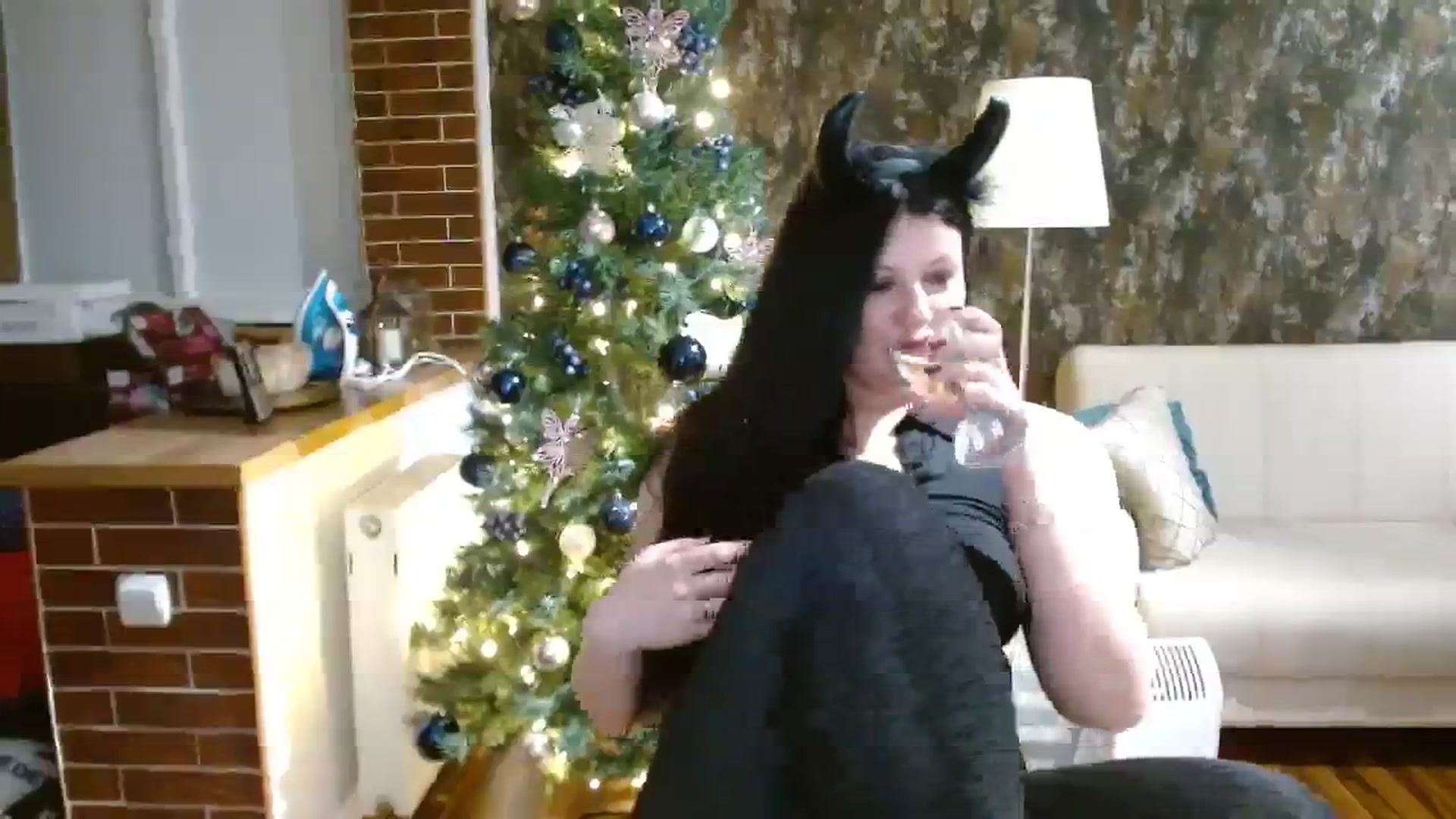 Gallery image thumbnail from Poison_Rose_'s myfreecams stream on, 12/25/2023, 23:40 image 10 of 20