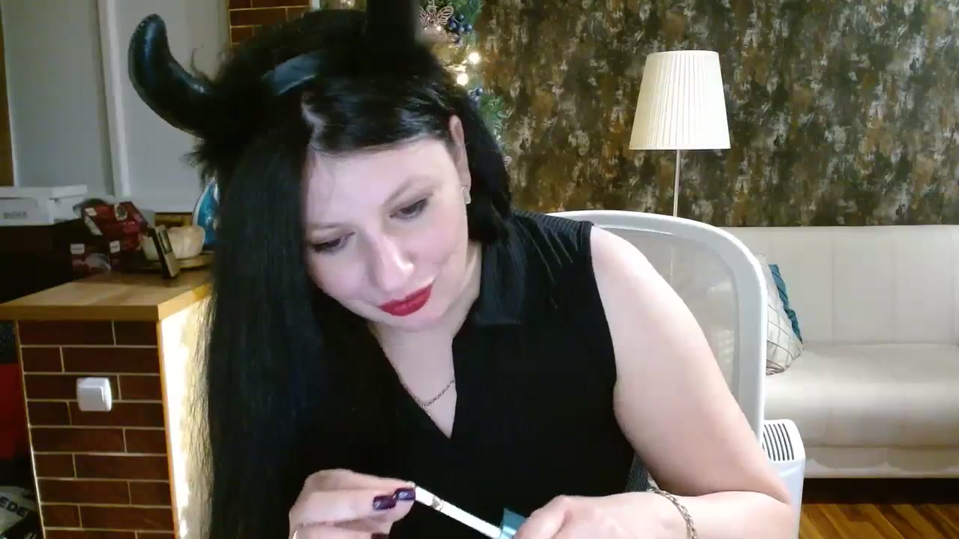 Gallery image thumbnail from Poison_Rose_'s myfreecams stream on, 12/25/2023, 23:40 image 13 of 20