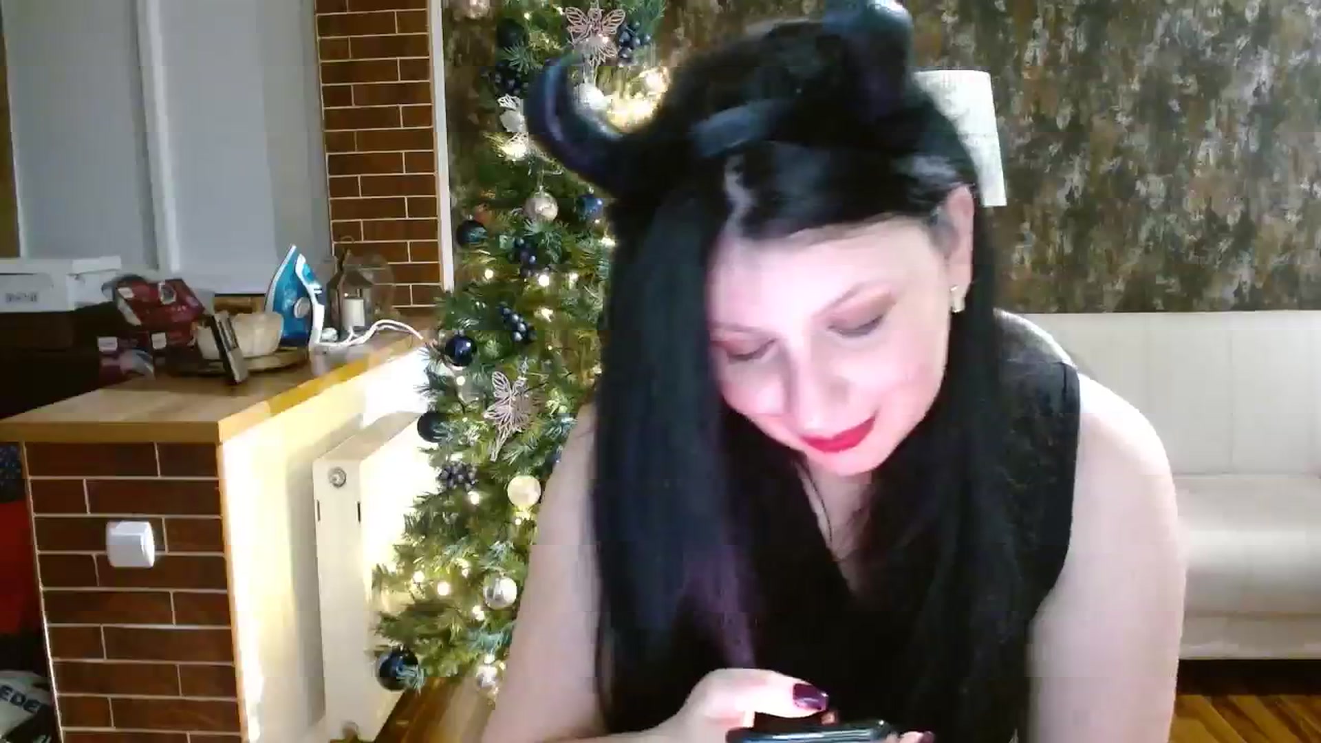 Gallery image thumbnail from Poison_Rose_'s myfreecams stream on, 12/25/2023, 23:40 image 5 of 20