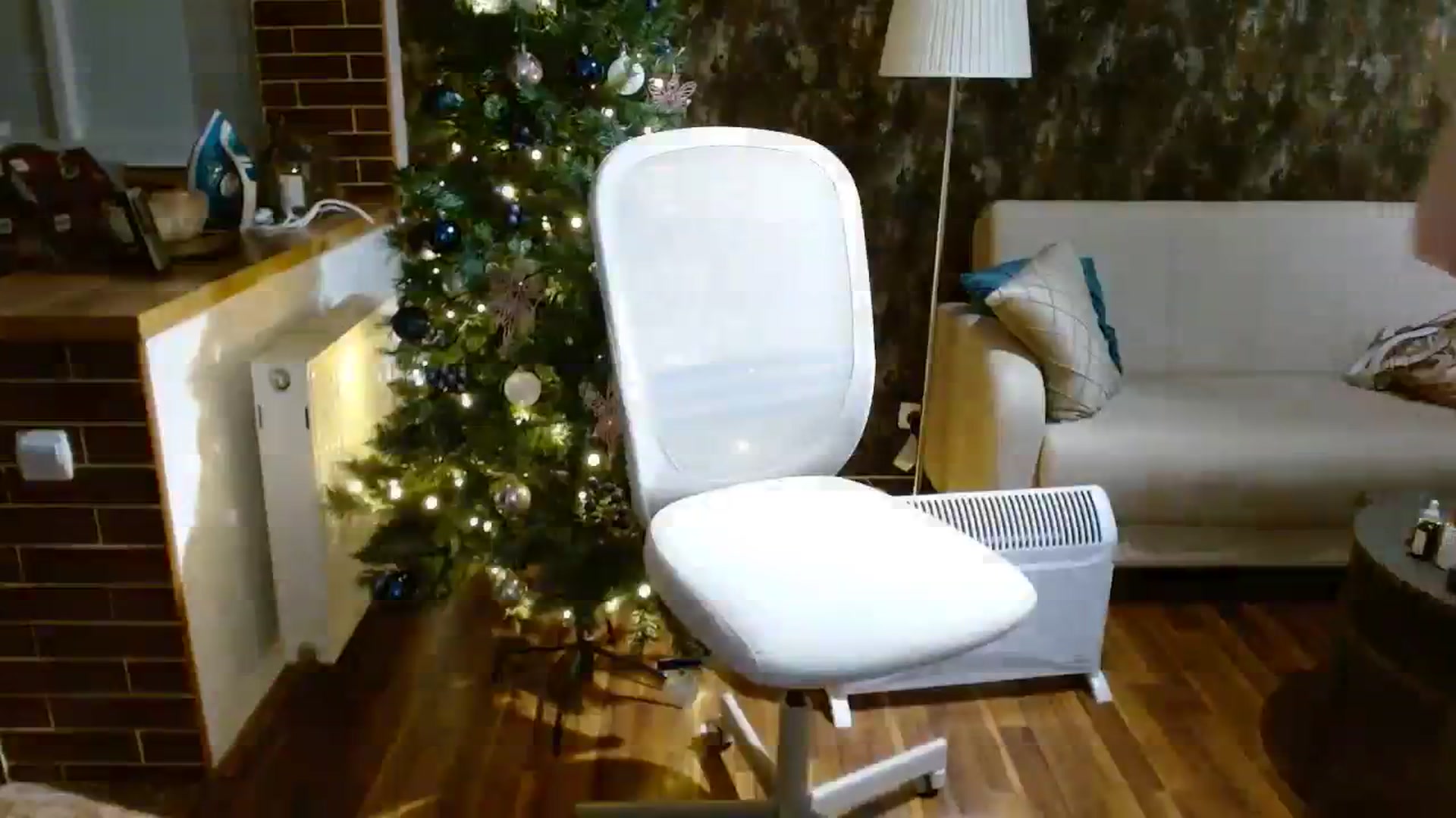 Gallery image thumbnail from Poison_Rose_'s myfreecams stream on, 12/26/2023, 24:02 image 13 of 20