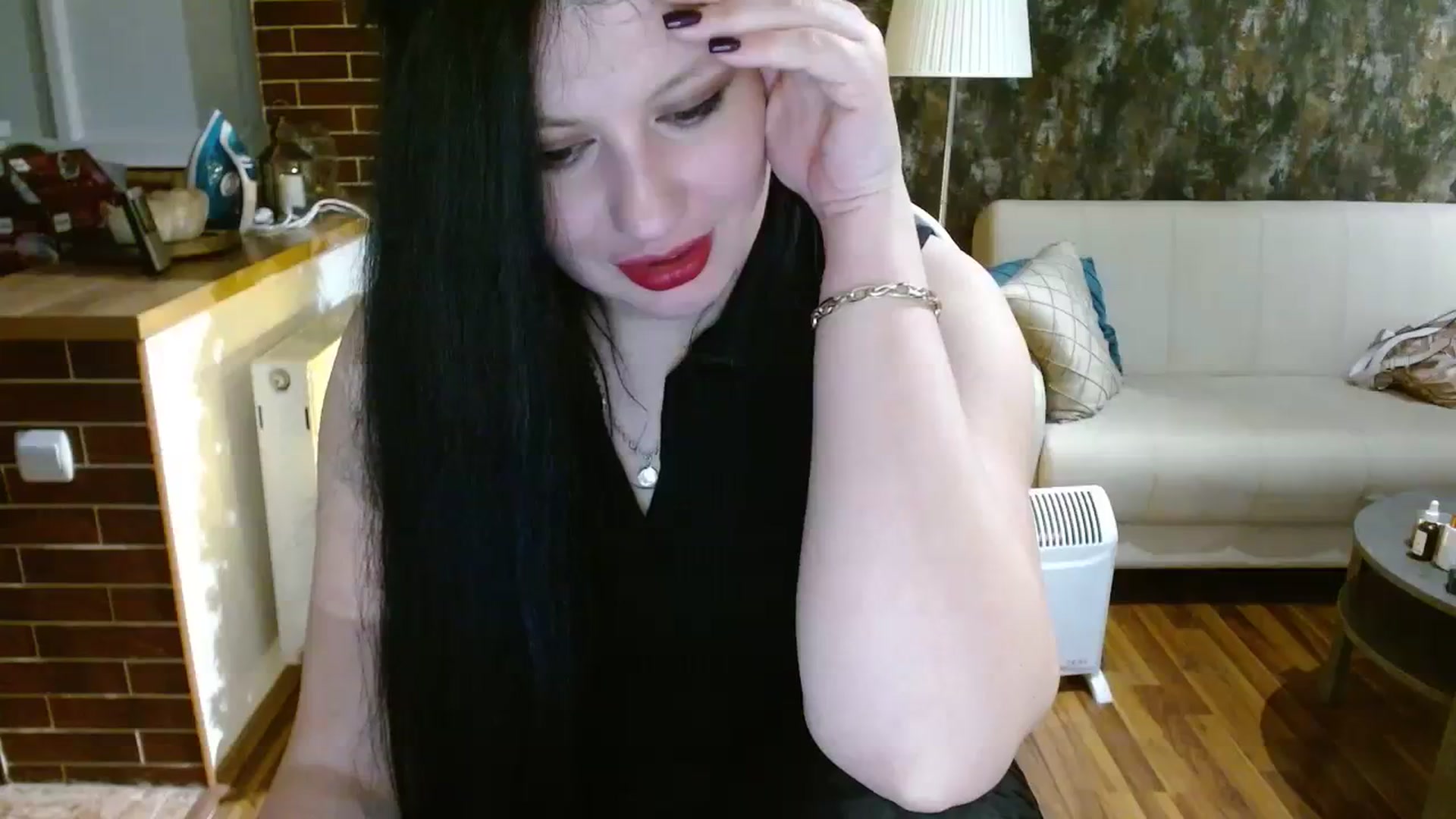 Gallery image thumbnail from Poison_Rose_'s myfreecams stream on, 12/26/2023, 24:02 image 14 of 20