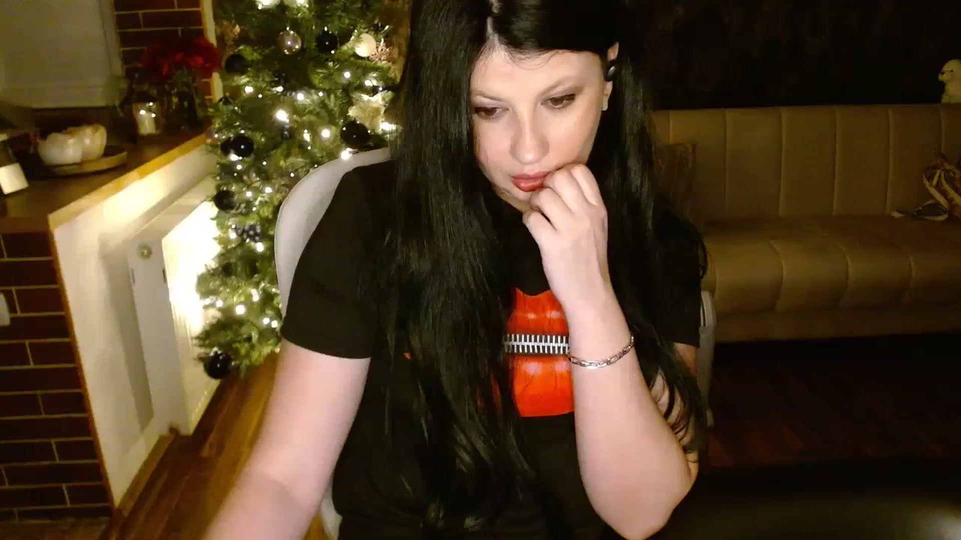 Gallery image thumbnail from Poison_Rose_'s myfreecams stream on, 12/30/2023, 20:42 image 13 of 20