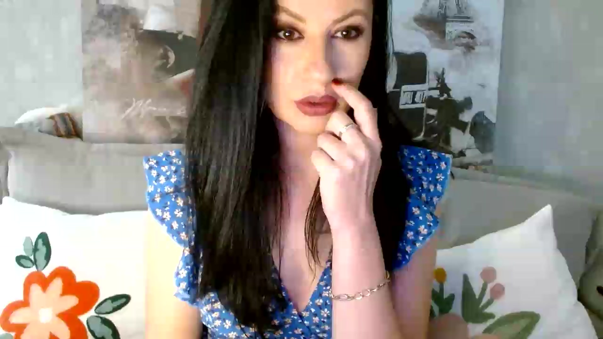 Gallery image thumbnail from Poison_Rose_'s myfreecams stream on, 07/10/2026, 19:39 image 1 of 20