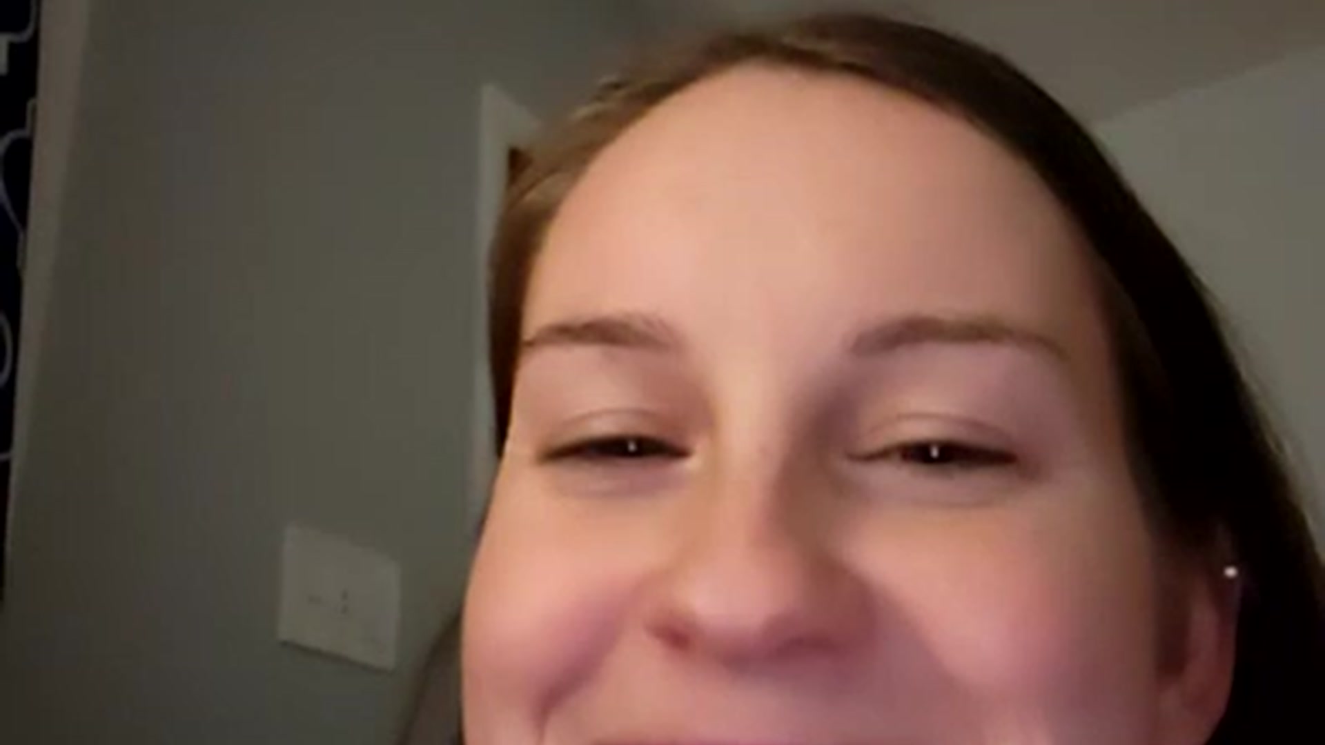 Gallery image thumbnail from Poisonberryyy's myfreecams stream on, 02/13/2023, 24:32 image 13 of 20