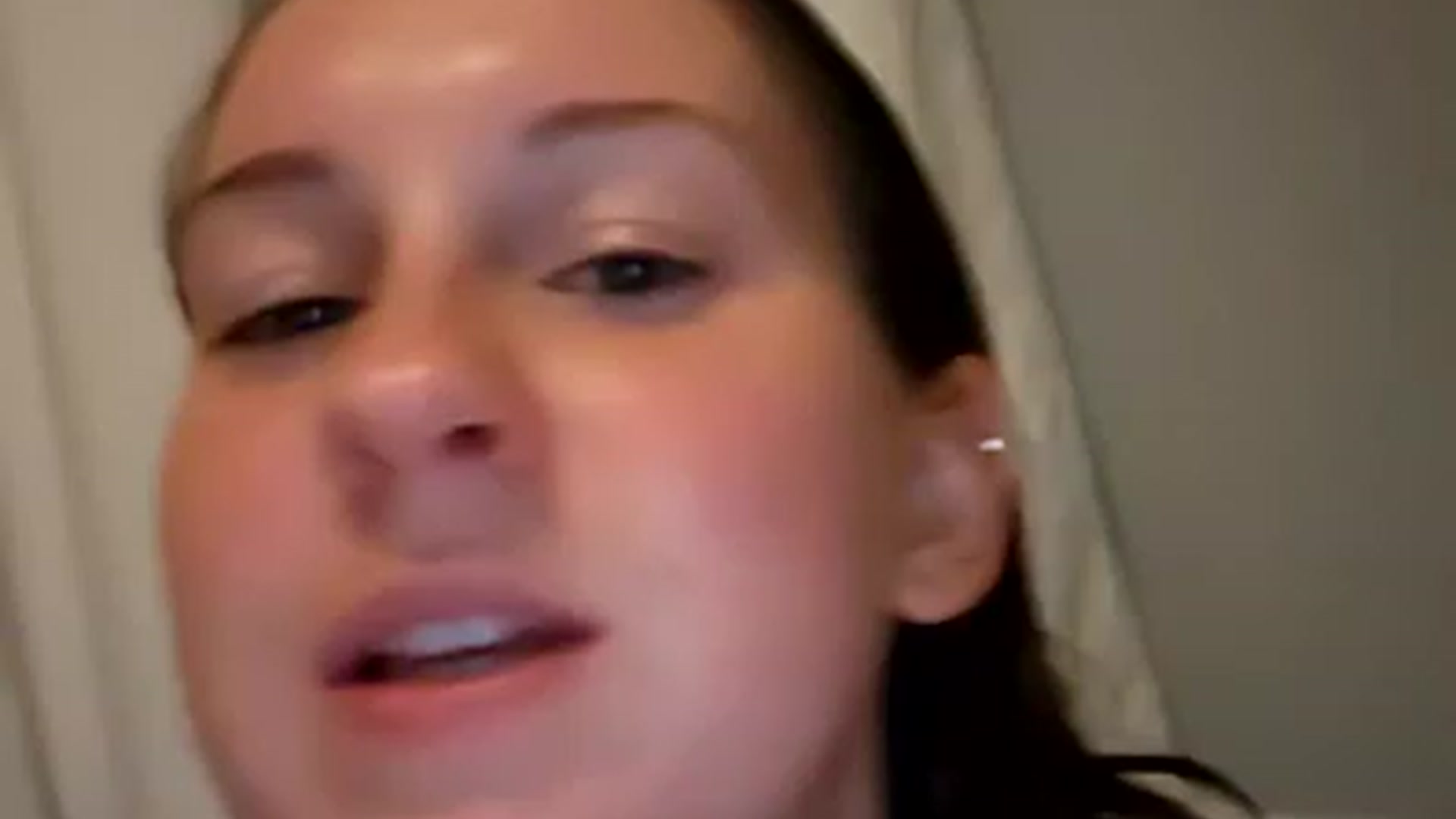 Gallery image thumbnail from Poisonberryyy's myfreecams stream on, 03/01/2023, 24:39 image 6 of 20