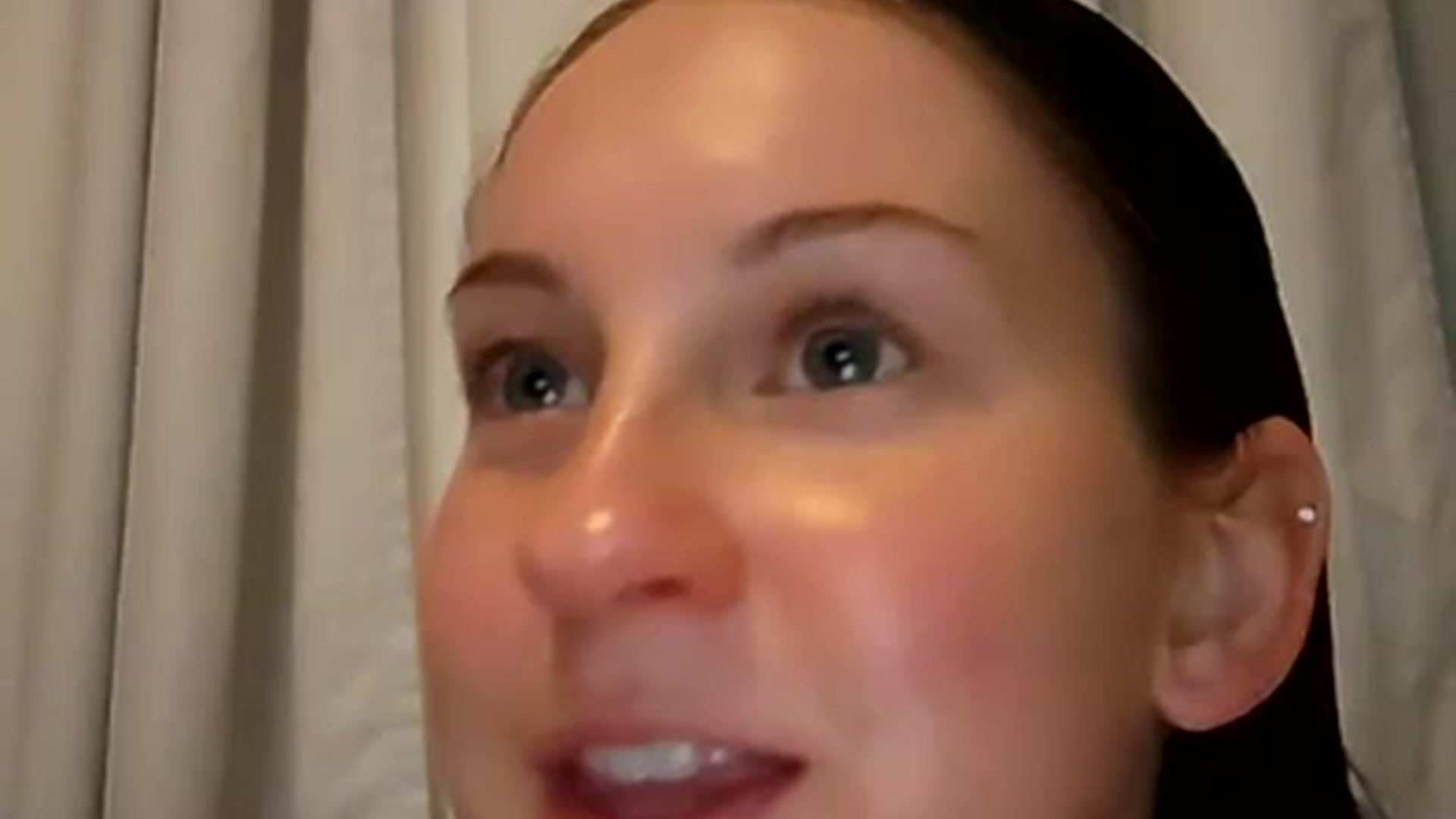 Gallery image thumbnail from Poisonberryyy's myfreecams stream on, 03/01/2023, 24:39 image 14 of 20