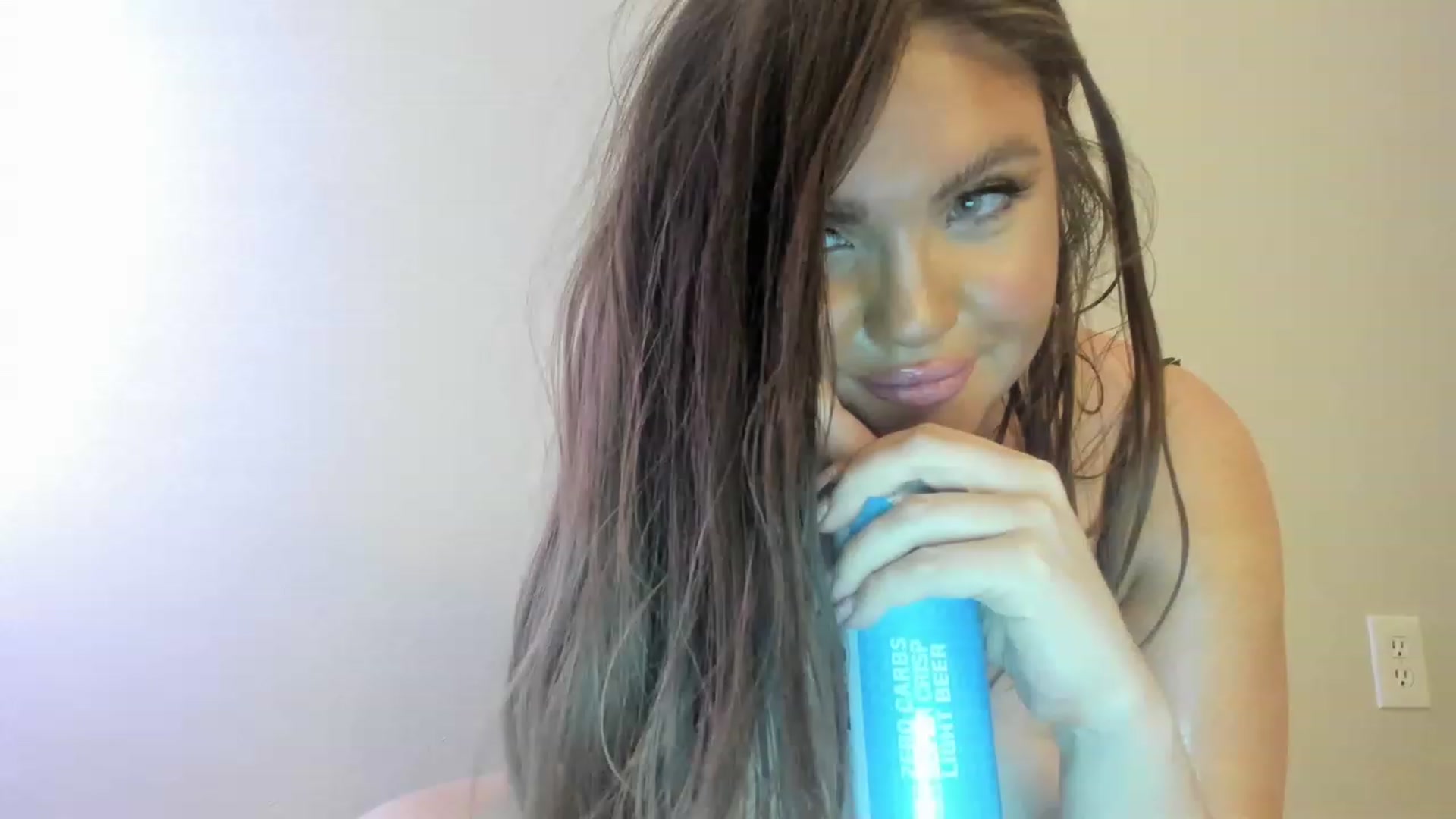 Gallery image thumbnail from PokeAPuss's myfreecams stream on, 12/30/2022, 01:22 image 12 of 20