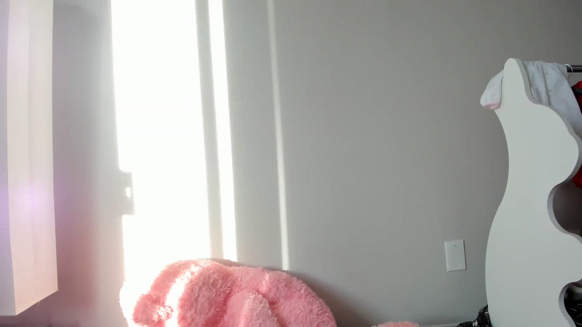 Gallery image thumbnail from PokeAPuss's myfreecams stream on, 02/19/2023, 15:43 image 9 of 20