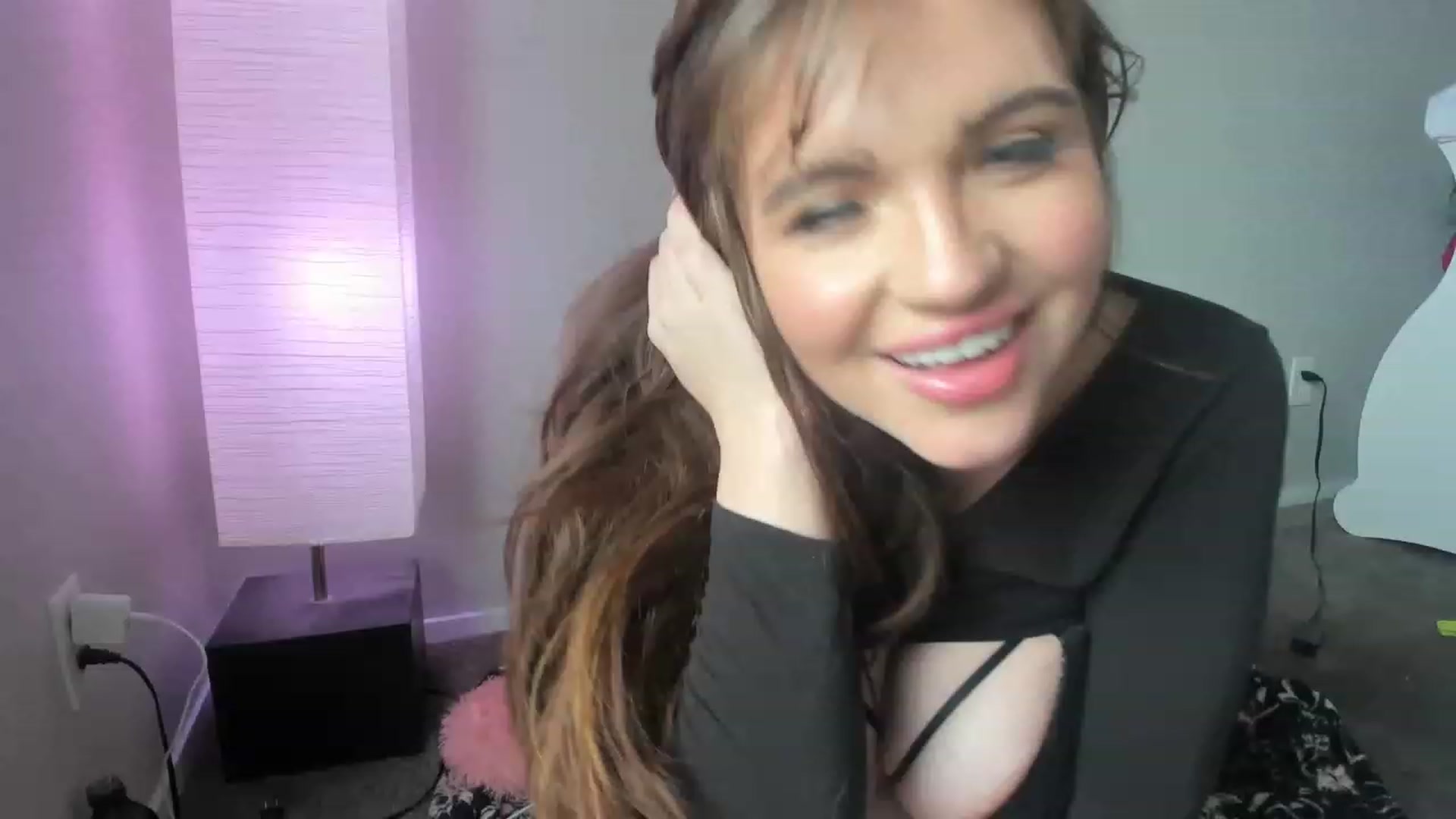 Gallery image thumbnail from PokeAPuss's myfreecams stream on, 03/01/2023, 18:12 image 16 of 20