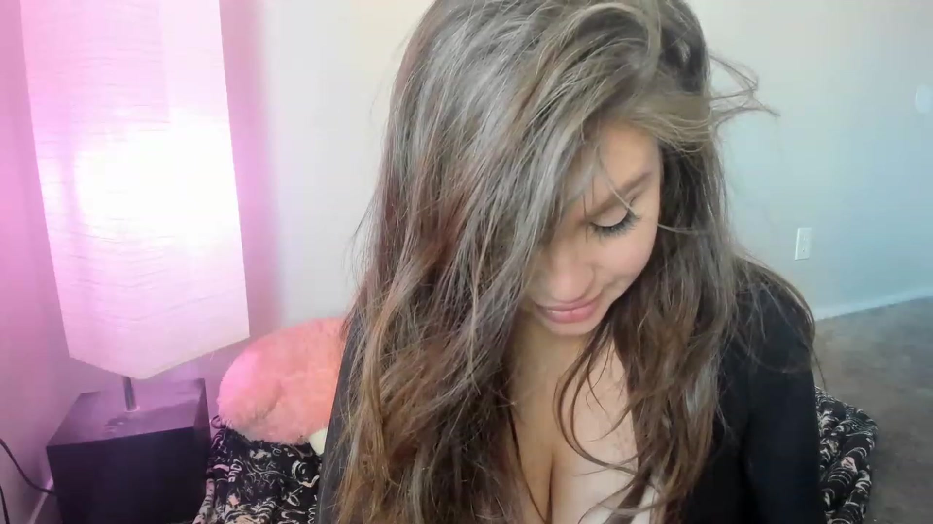 Gallery image thumbnail from PokeAPuss's myfreecams stream on, 03/21/2023, 24:34 image 18 of 20