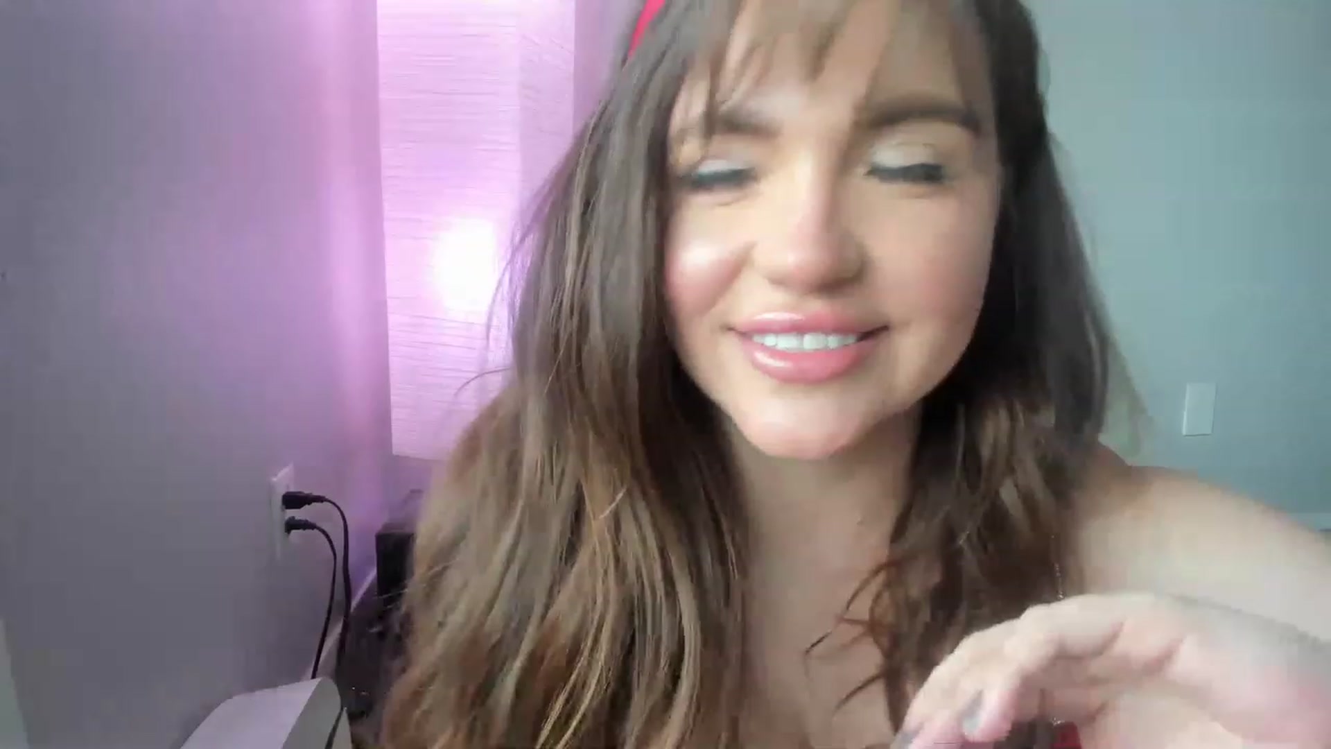 Gallery image thumbnail from PokeAPuss's myfreecams stream on, 04/08/2023, 01:34 image 12 of 20