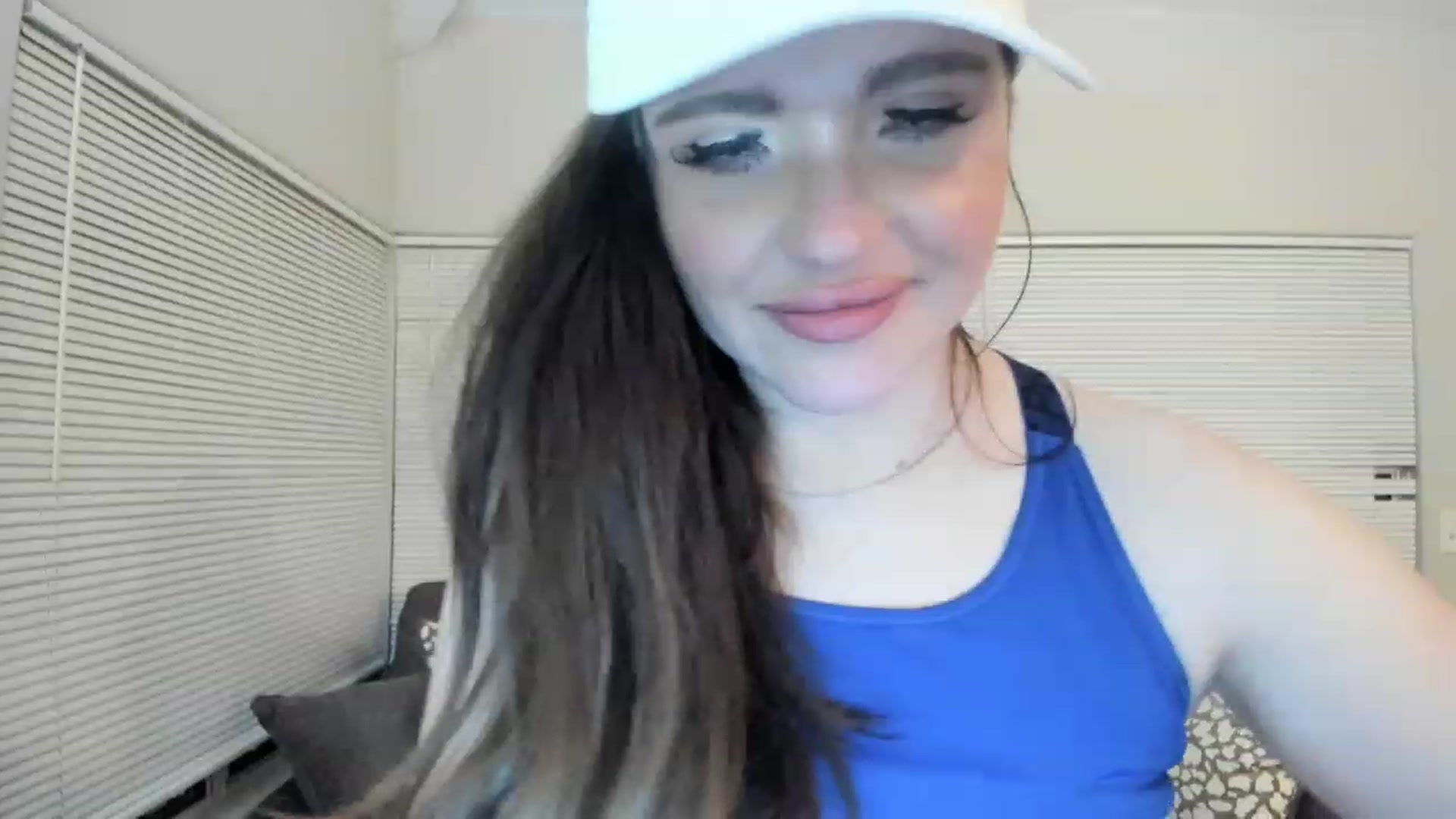 Gallery image thumbnail from PokeAPuss's myfreecams stream on, 04/18/2023, 03:23 image 18 of 20