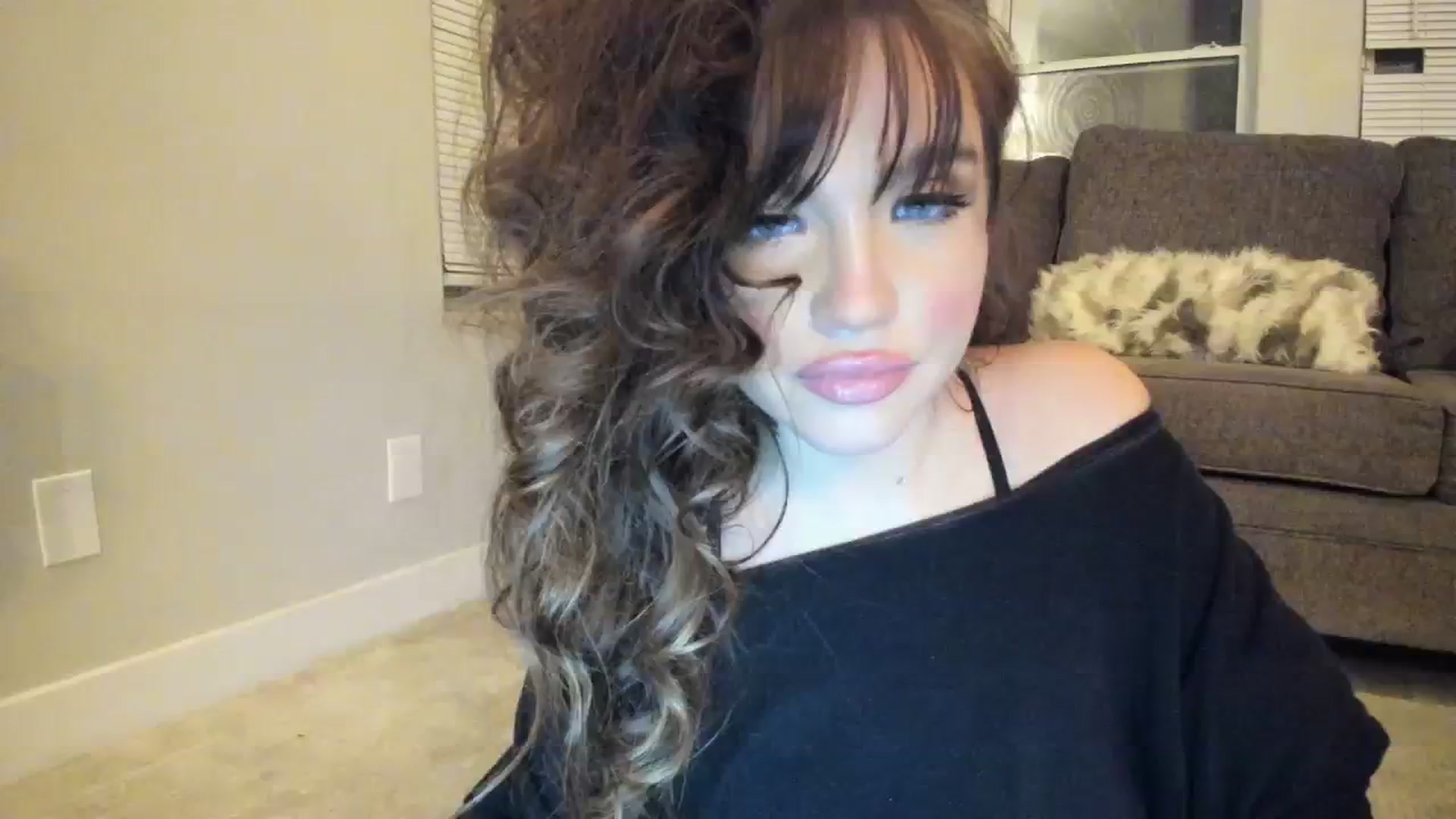 Gallery image thumbnail from PokeAPuss's myfreecams stream on, 08/08/2023, 11:19 image 1 of 20