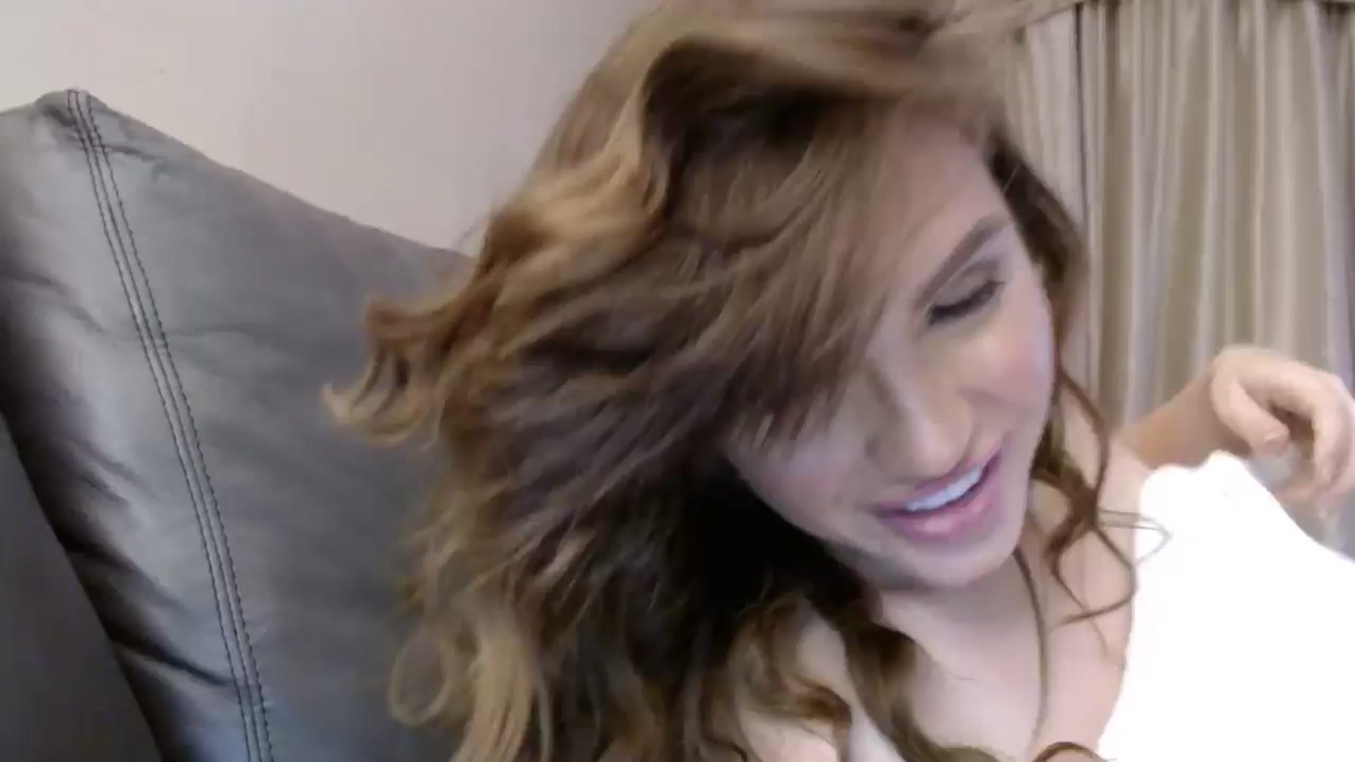 Gallery image thumbnail from PokeAPuss's myfreecams stream on, 10/07/2024, 23:51 image 14 of 20