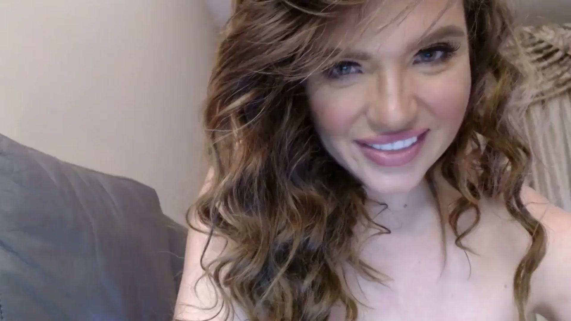 Gallery image thumbnail from PokeAPuss's myfreecams stream on, 10/07/2024, 23:51 image 8 of 20